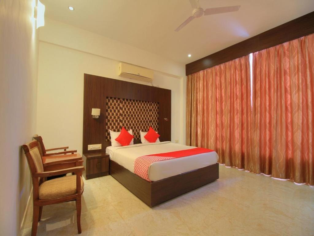 Standard Double Room with Fan photo 2