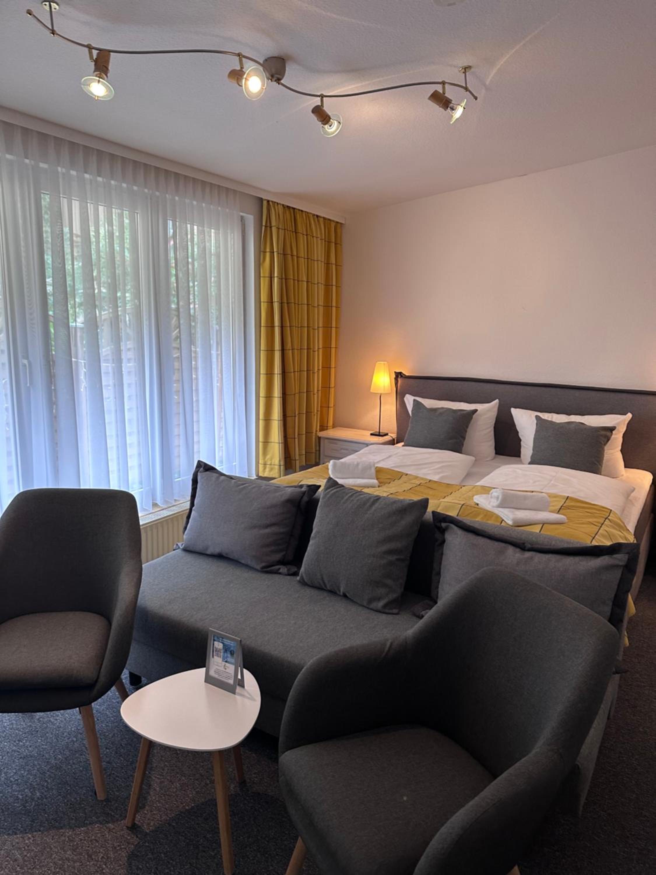 Double Room - Photo 2