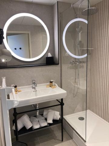 Deluxe Double or Twin Room - Photo 2