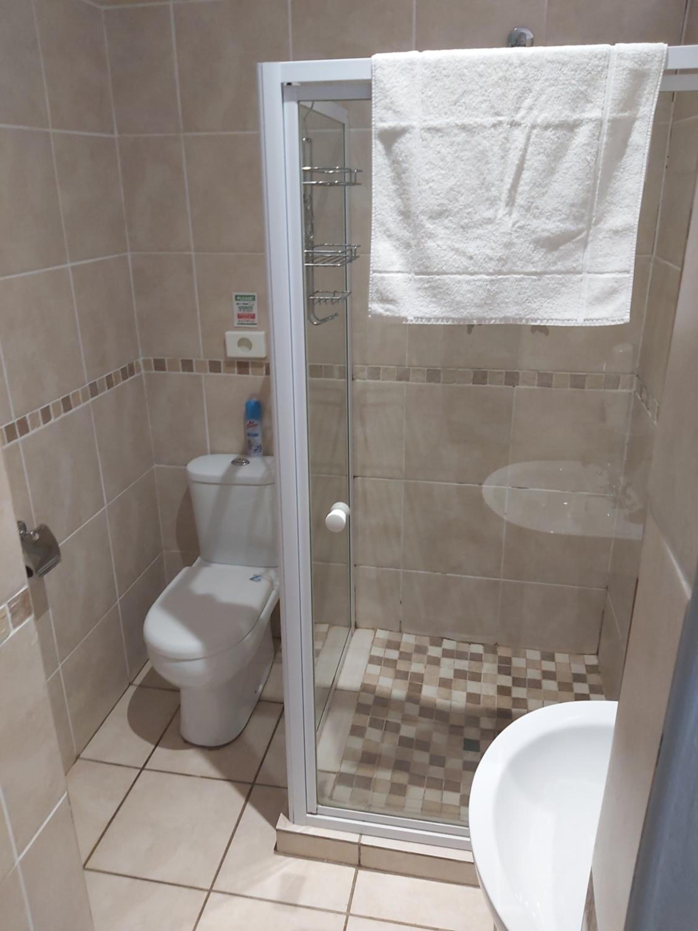 Triple Room with Bathroom photo 2
