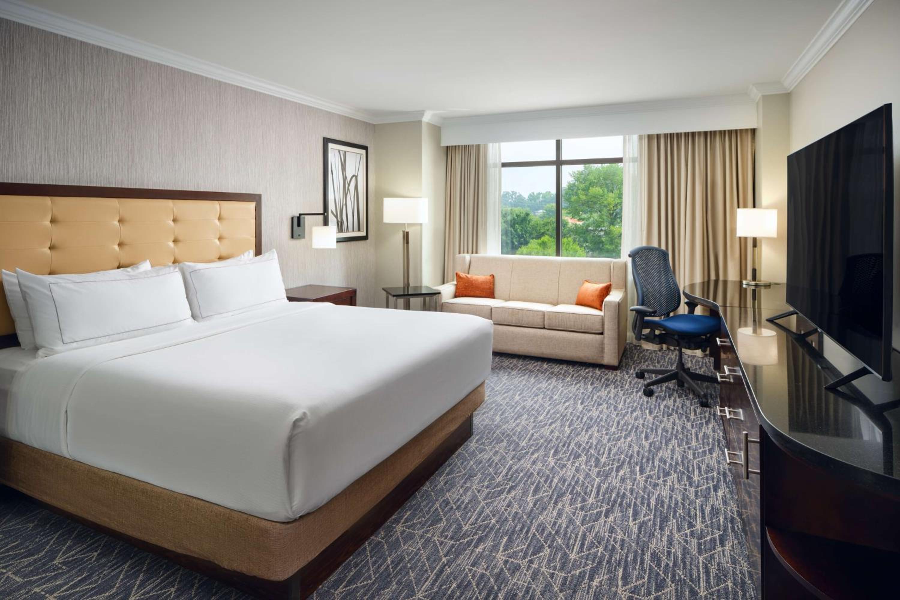 Superior King Room - Photo 4