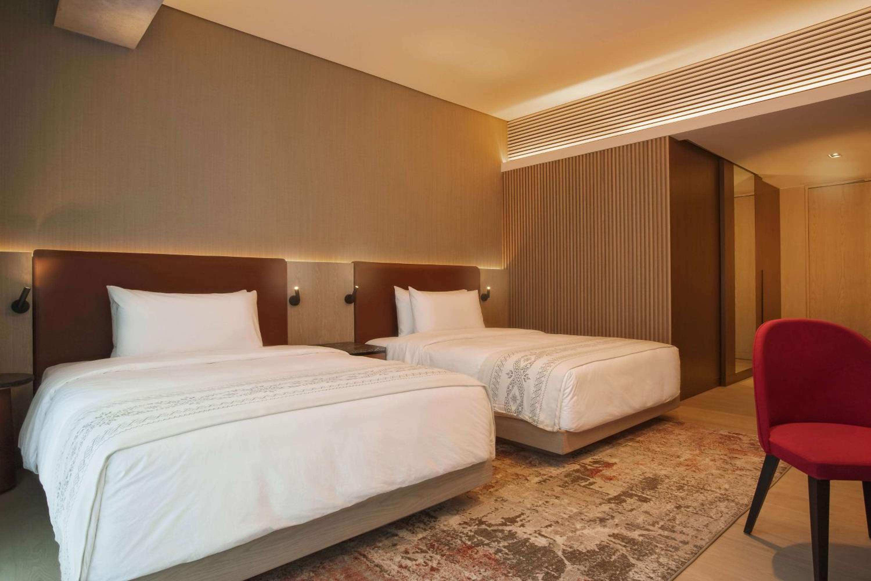 Deluxe Queen Room with Two Queen Beds