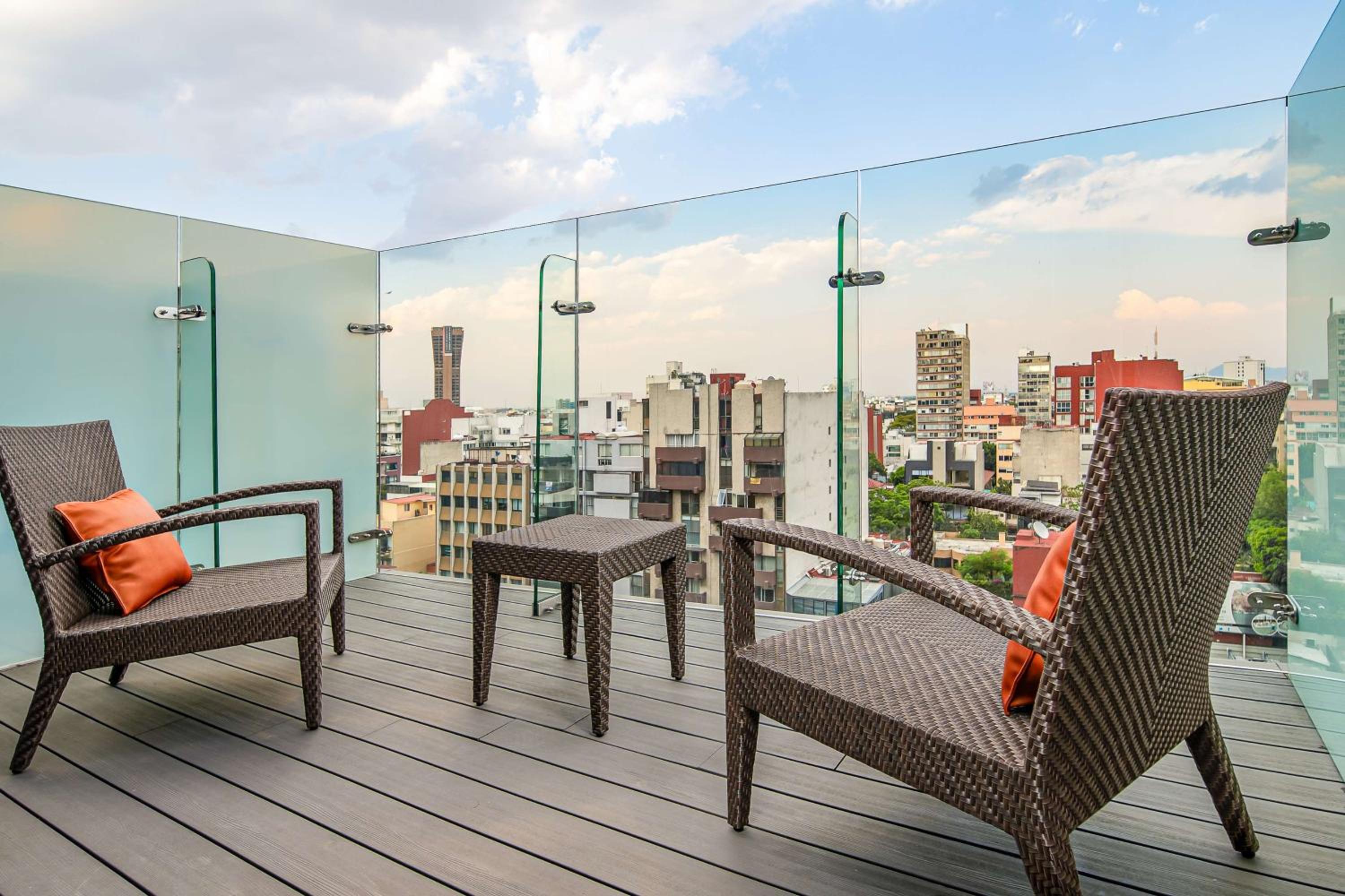 Queen Room with Two Queen Beds with City View and Terrace