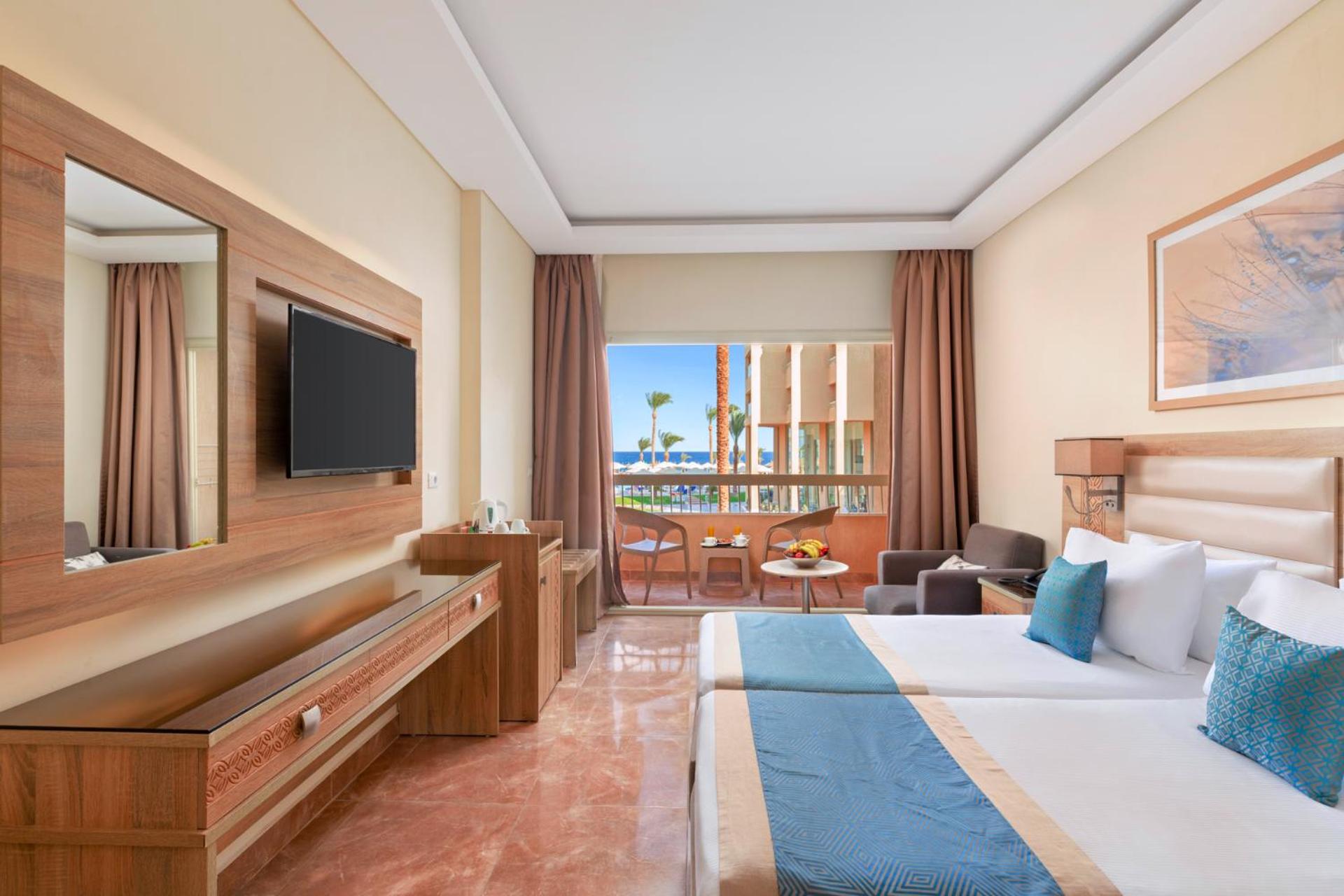 Family Room with Sea View photo 3
