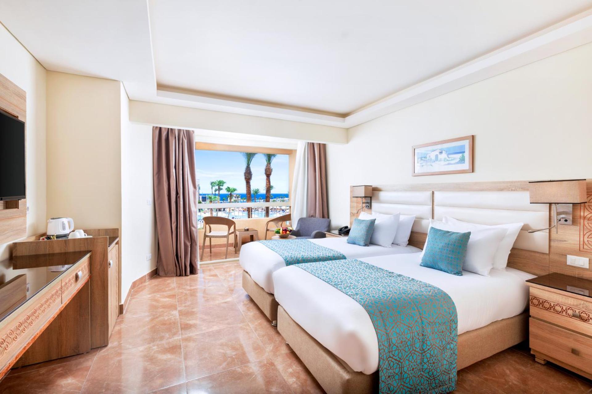 Deluxe Triple Room with Sea View