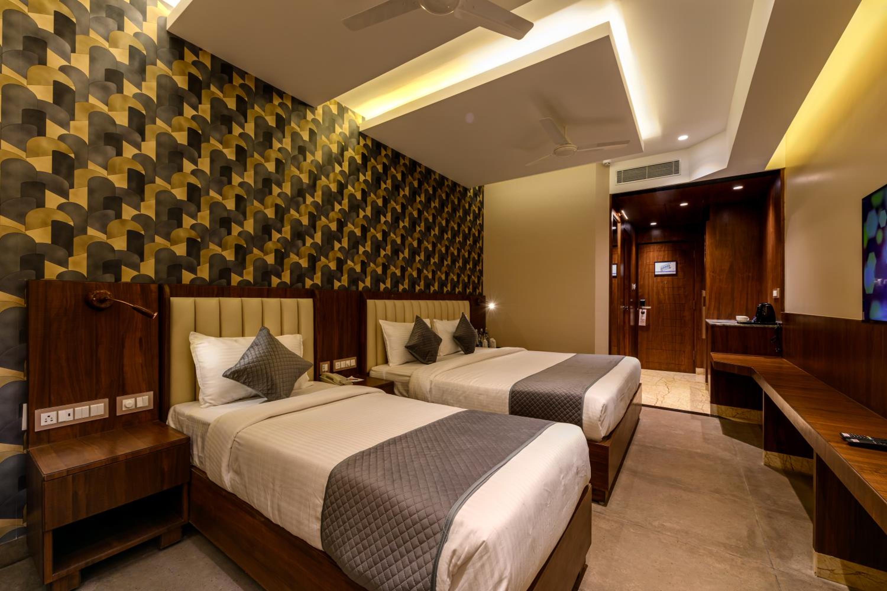 Executive Triple Room photo 3