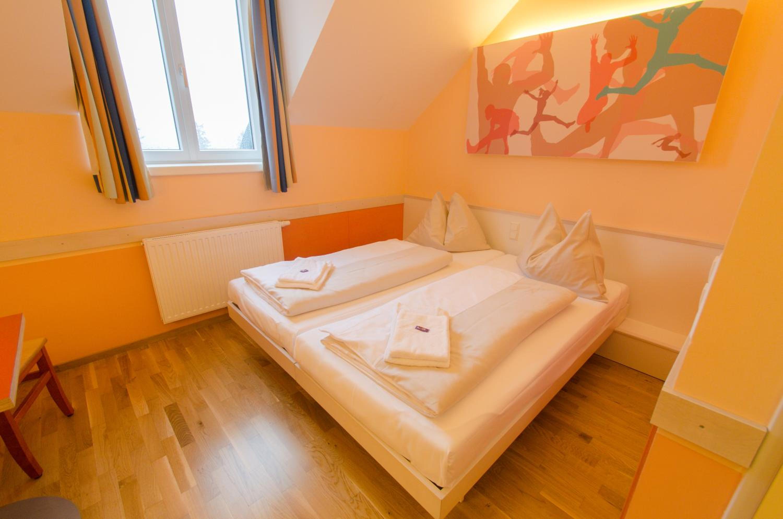 Single Room photo 2