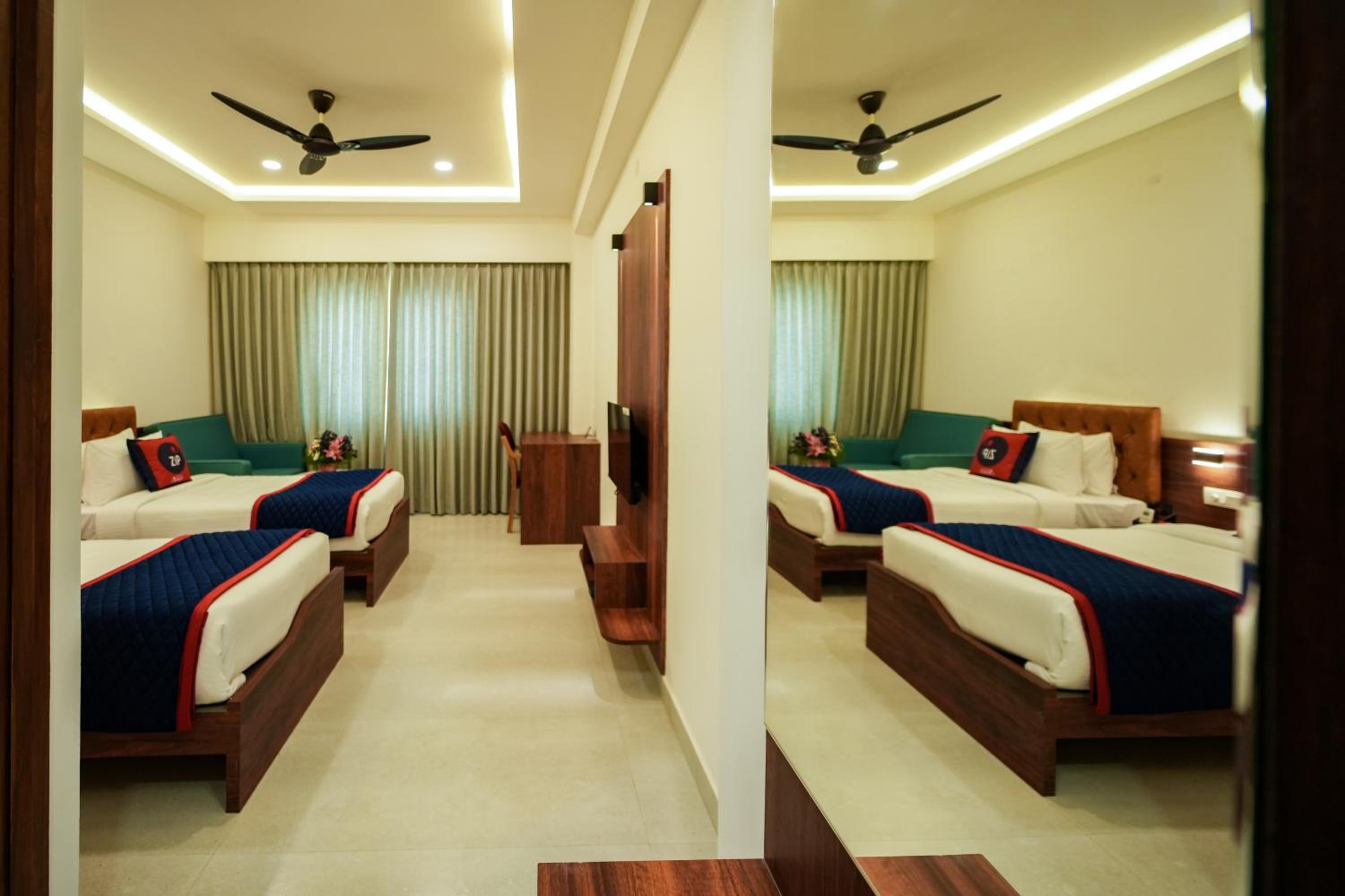 Superior Twin Room - Photo 1