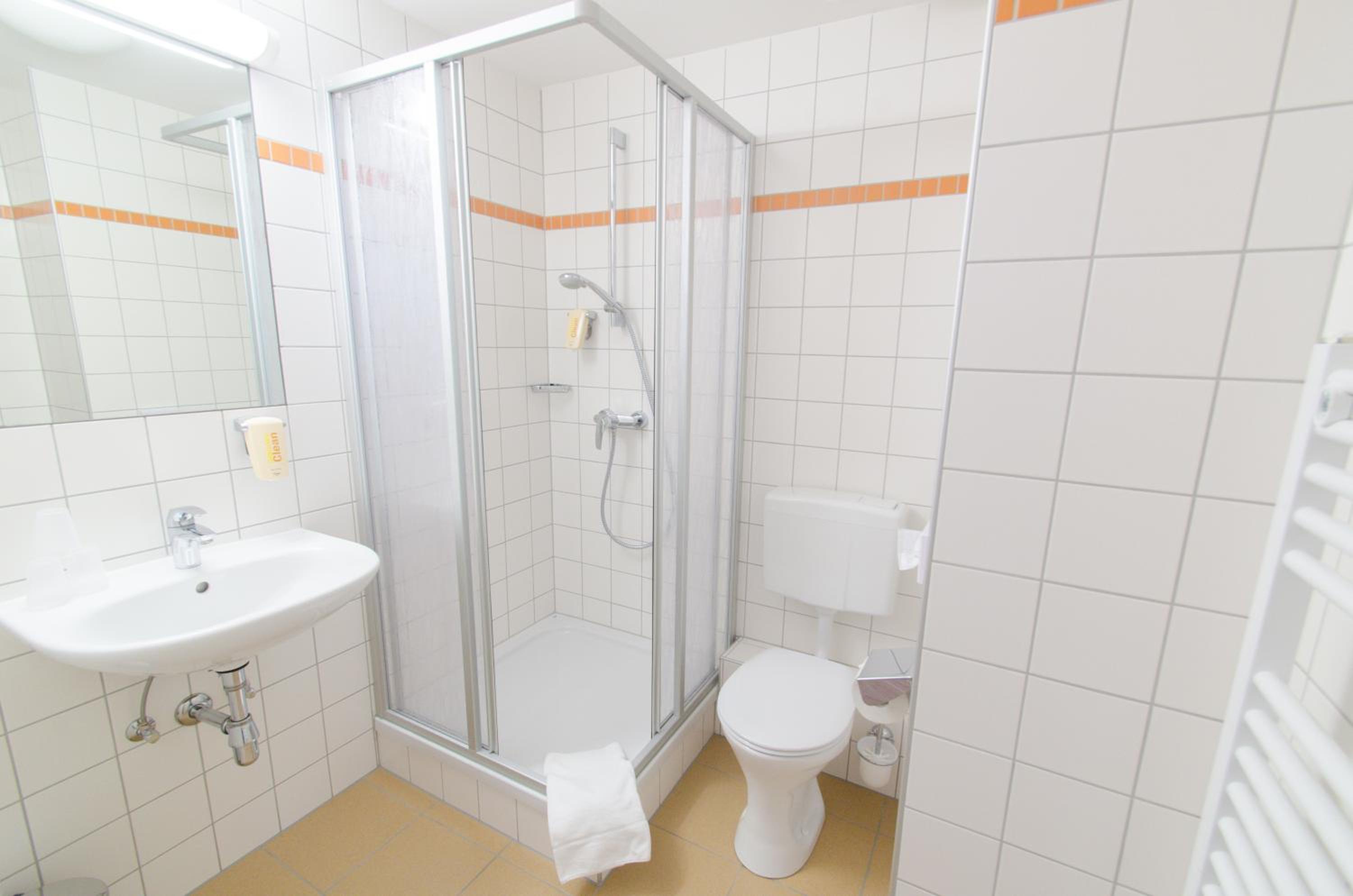 Single Room photo 3