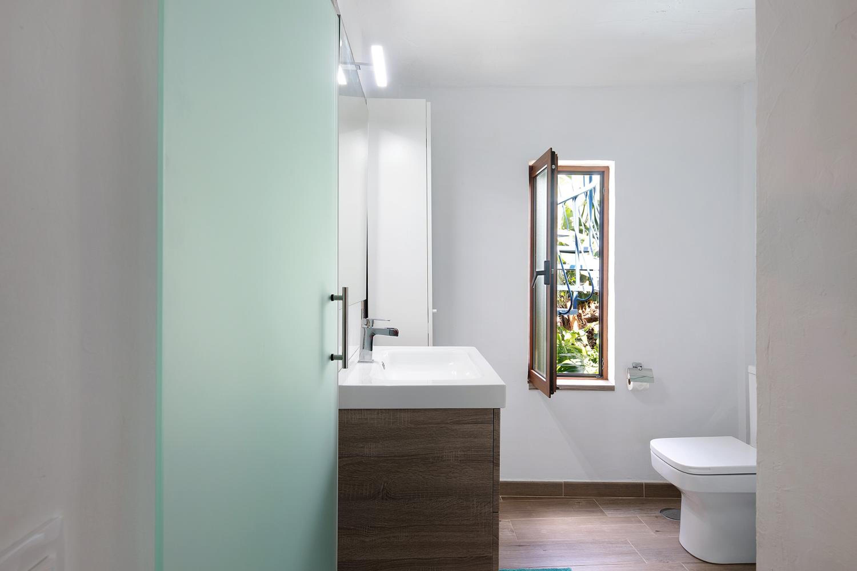 Studio Apartment with Sea View photo 2