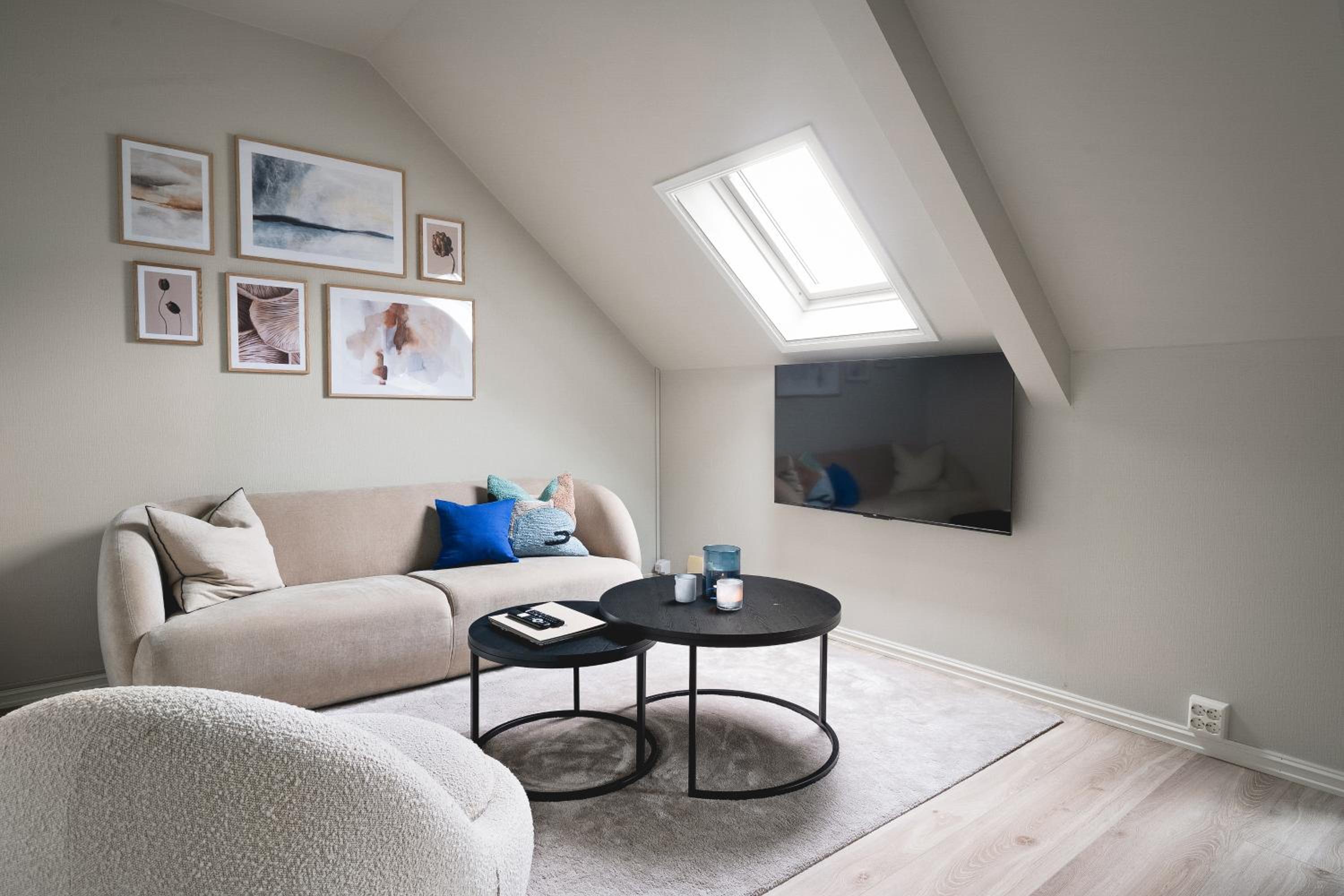 Two-Bedroom Apartment - Photo 9