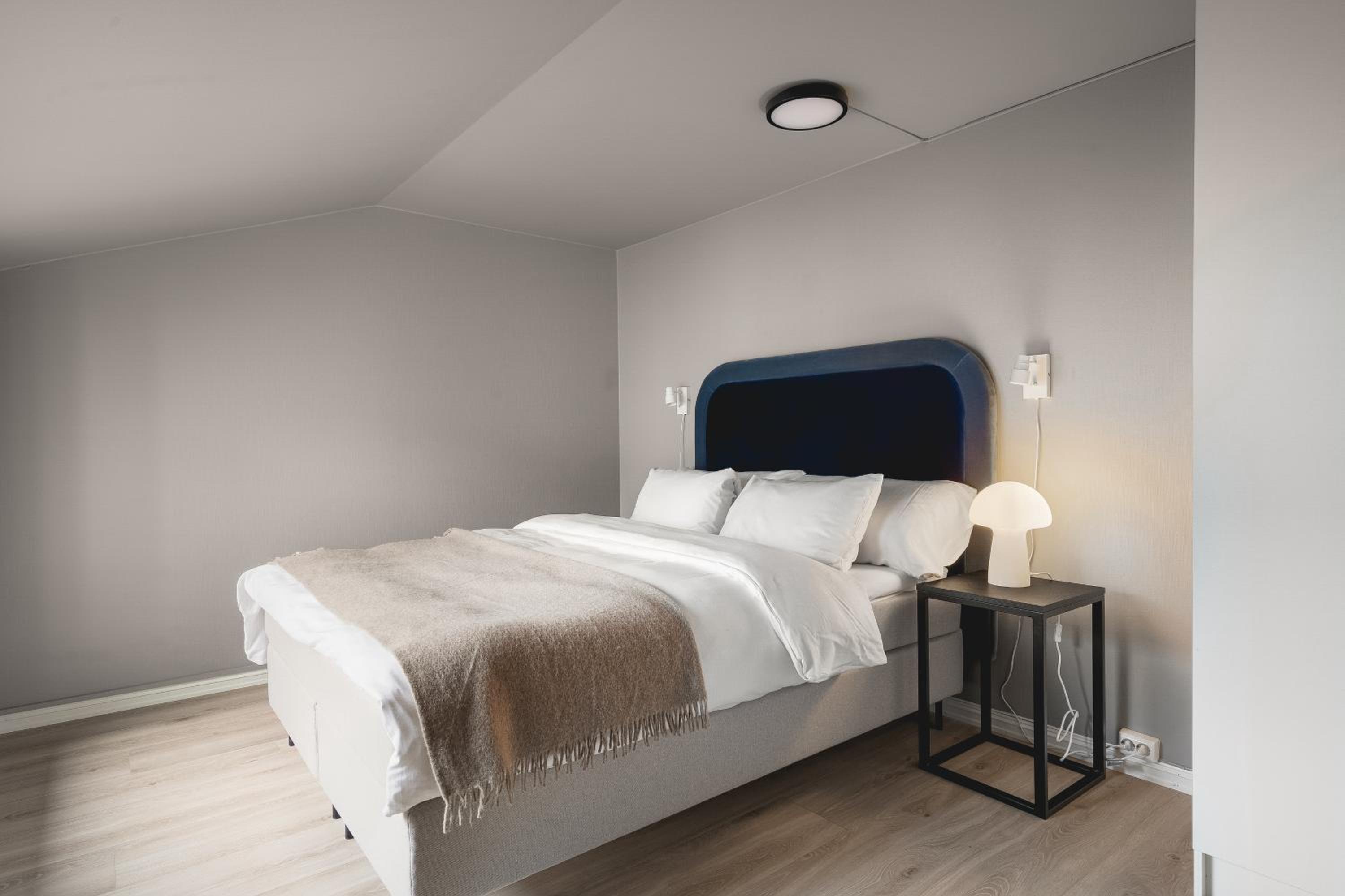 Two-Bedroom Apartment - Photo 4