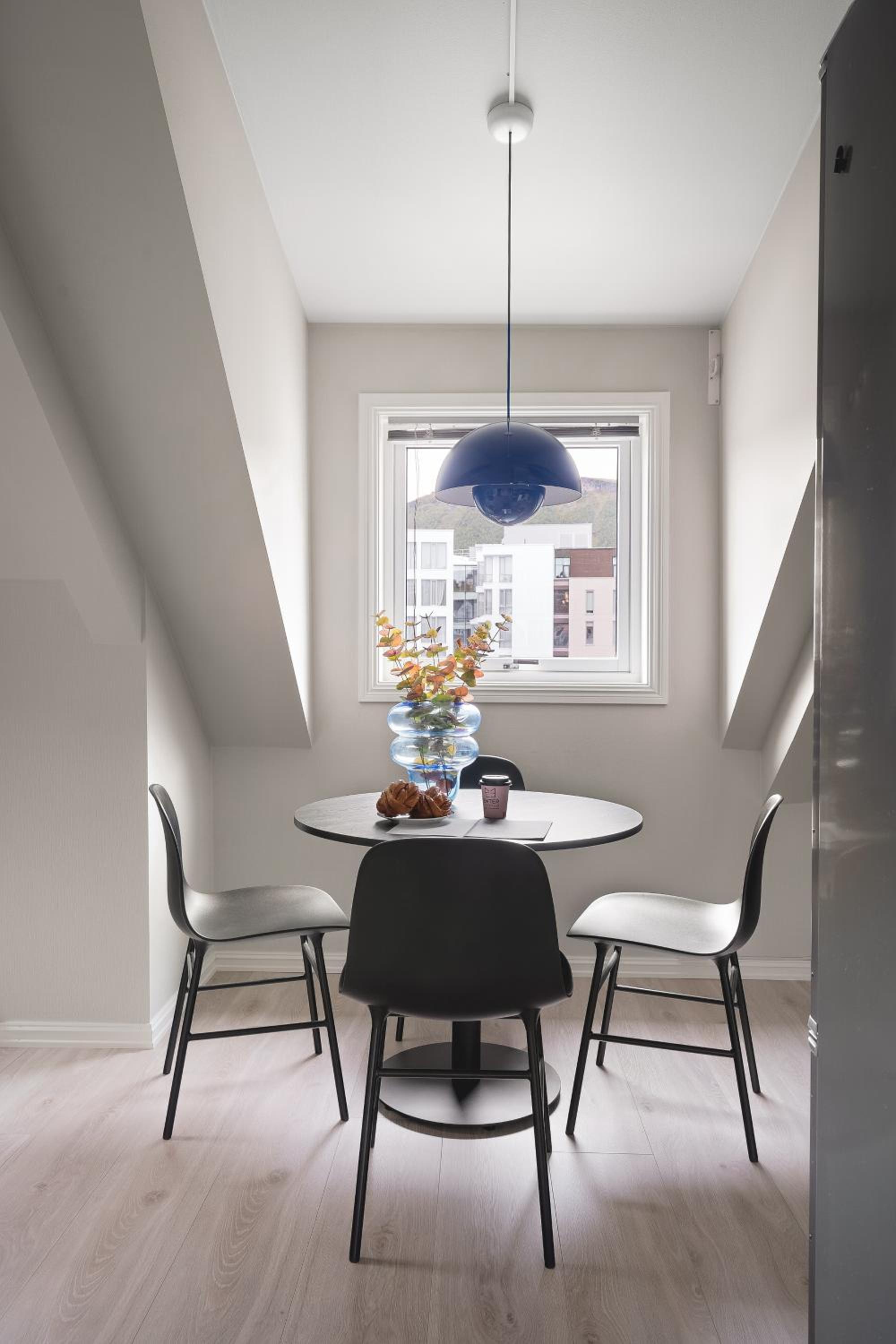 Two-Bedroom Apartment - Photo 2