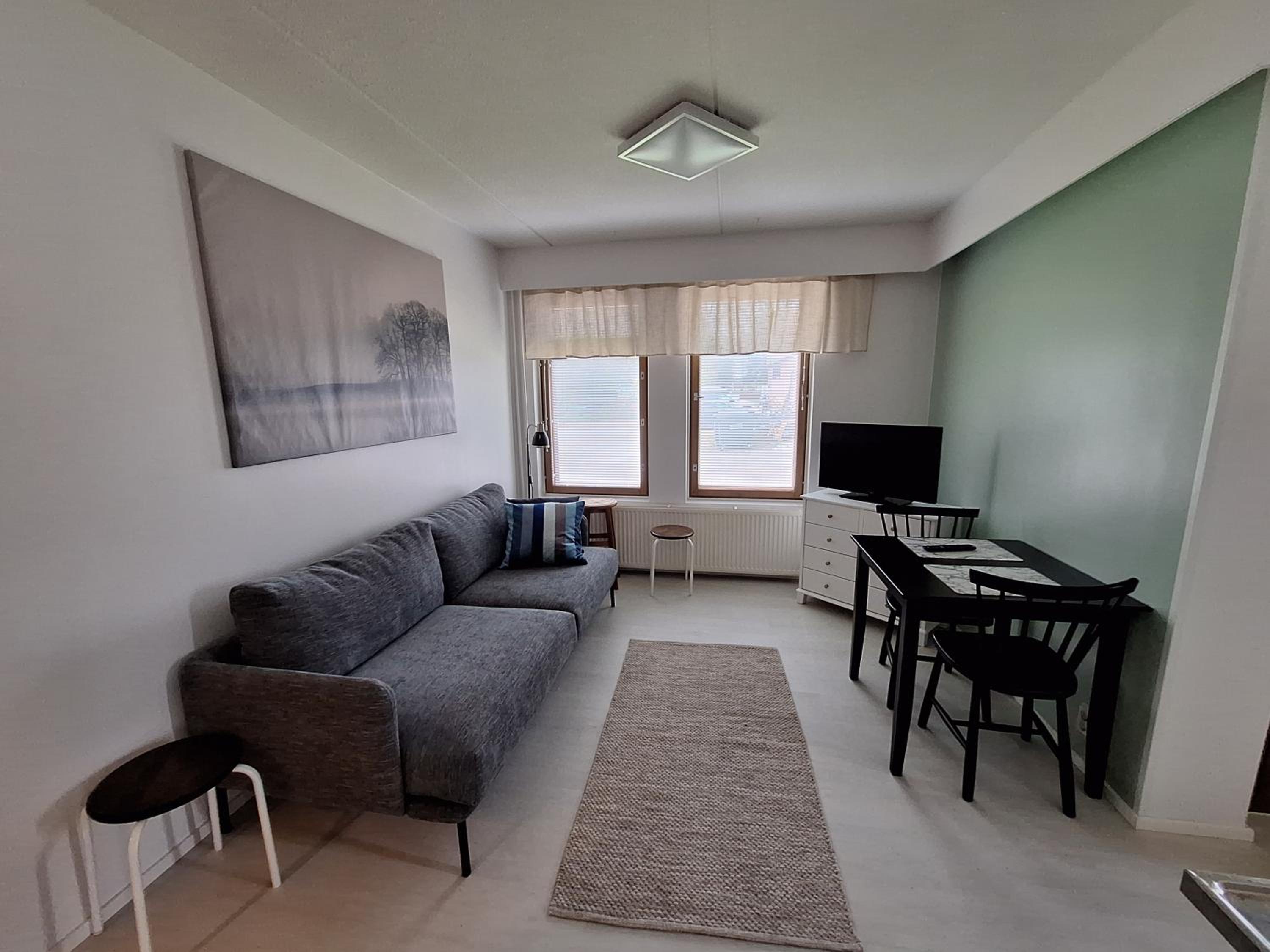 One-Bedroom Apartment photo 1