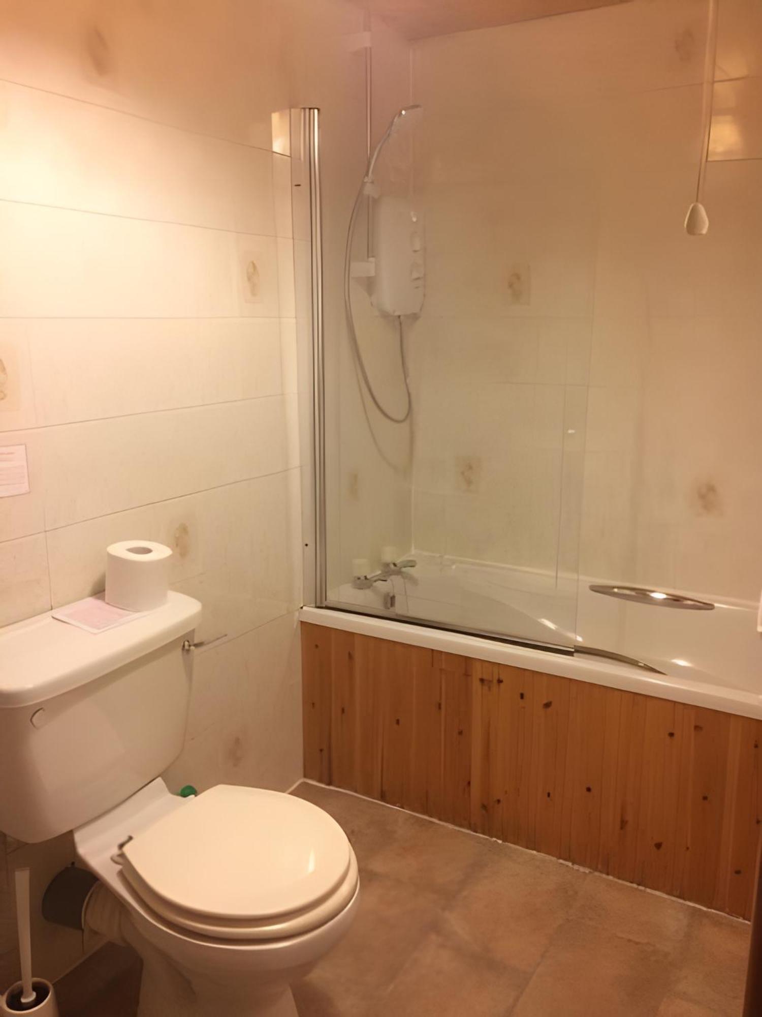 One-Bedroom House photo 2