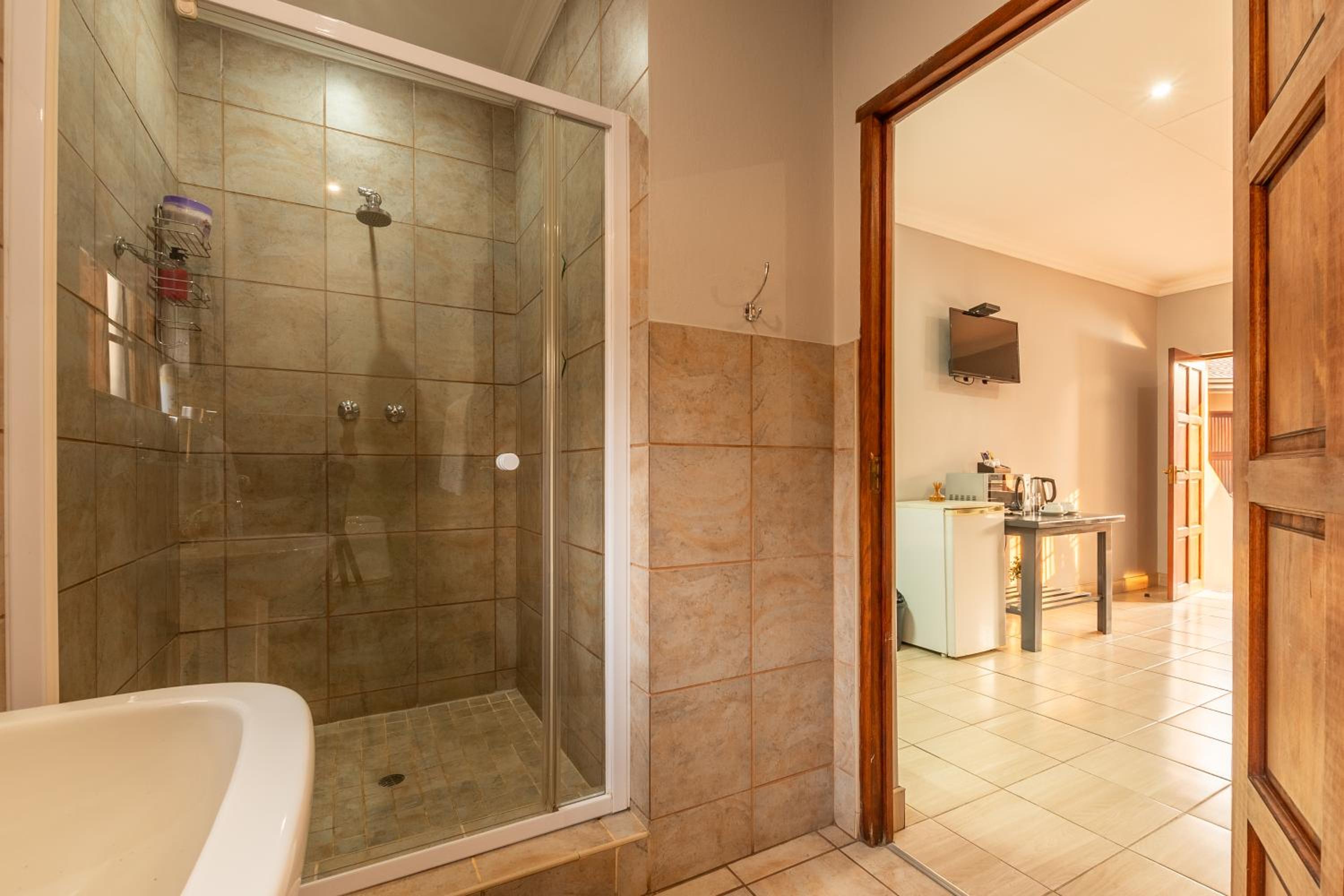 Triple Room - Photo 2
