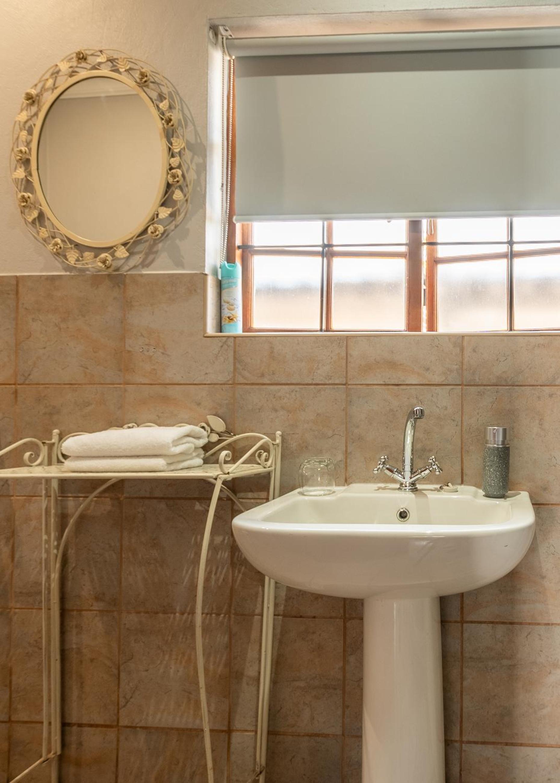 Triple Room - Photo 17