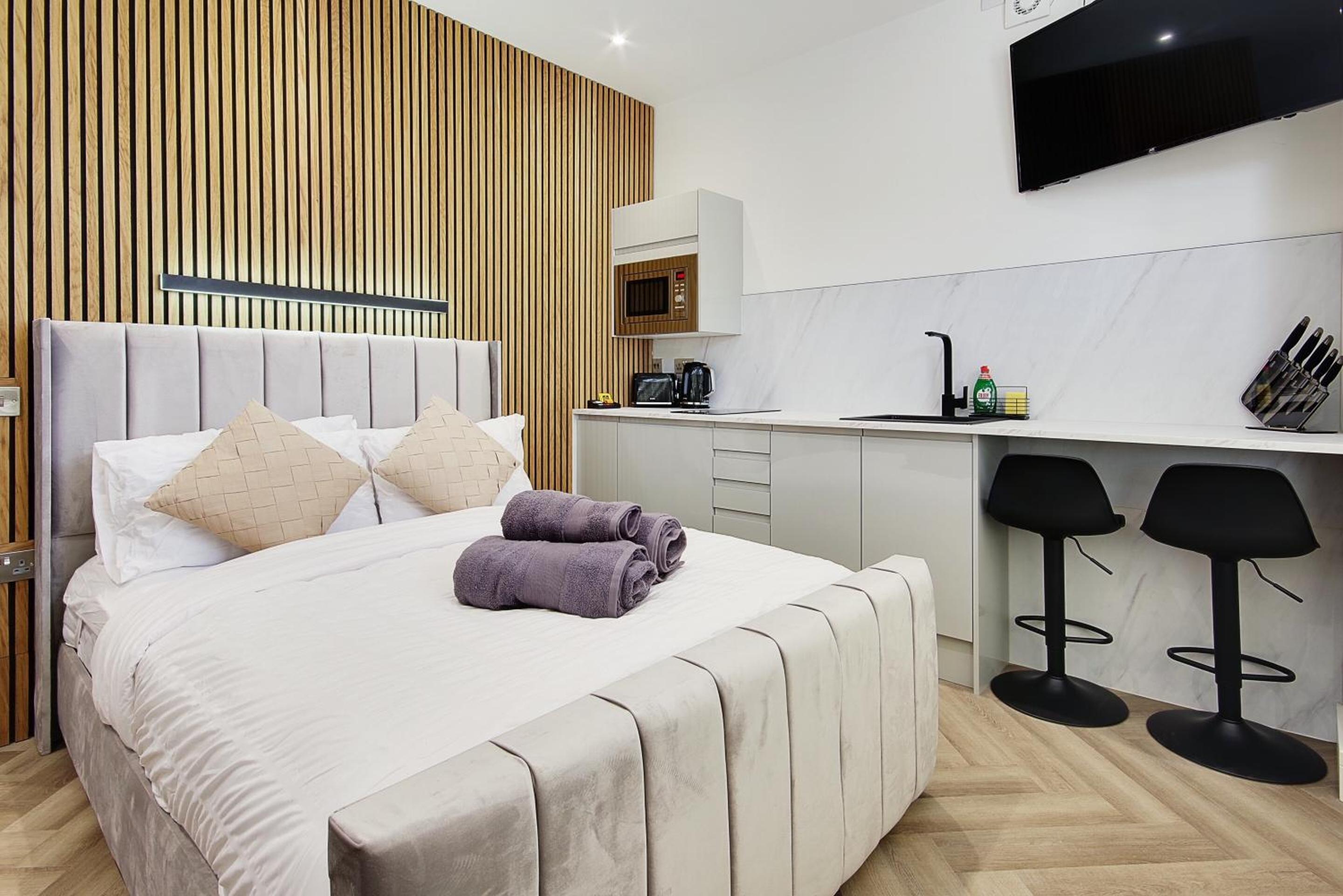 One-Bedroom Apartment