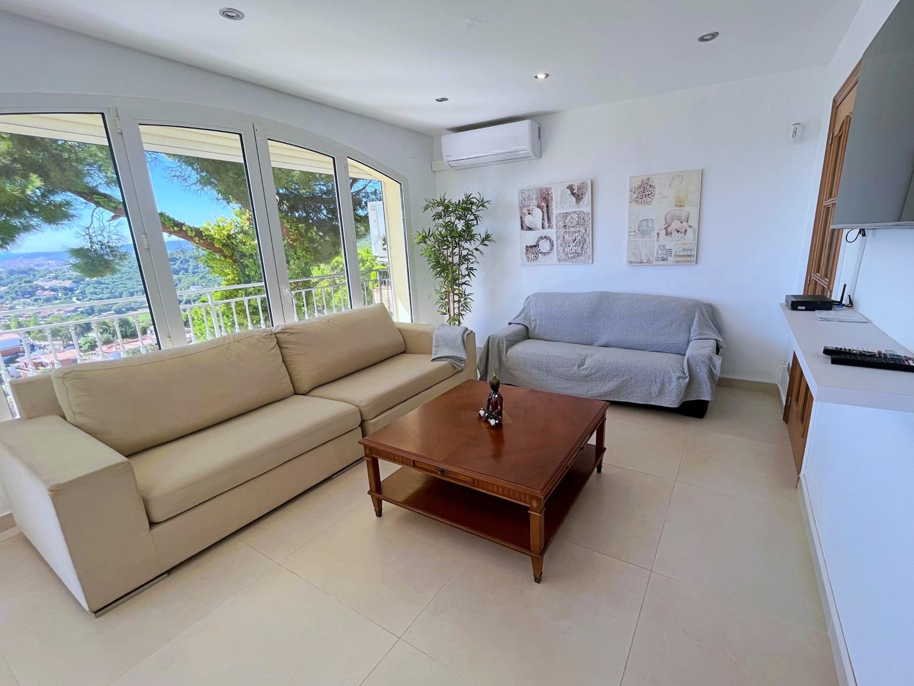 Casa de cuatro habitaciones