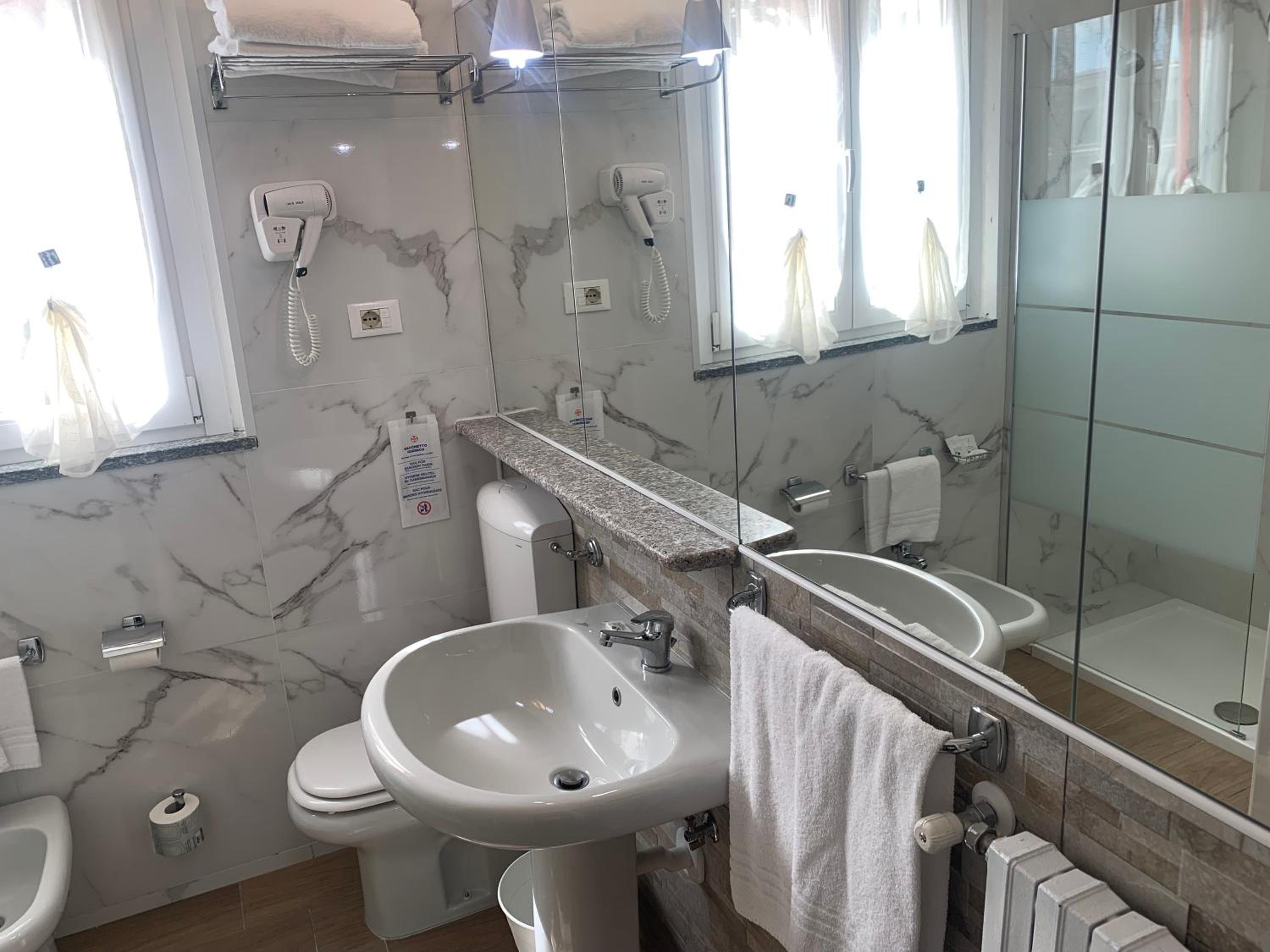 Twin Room photo 2