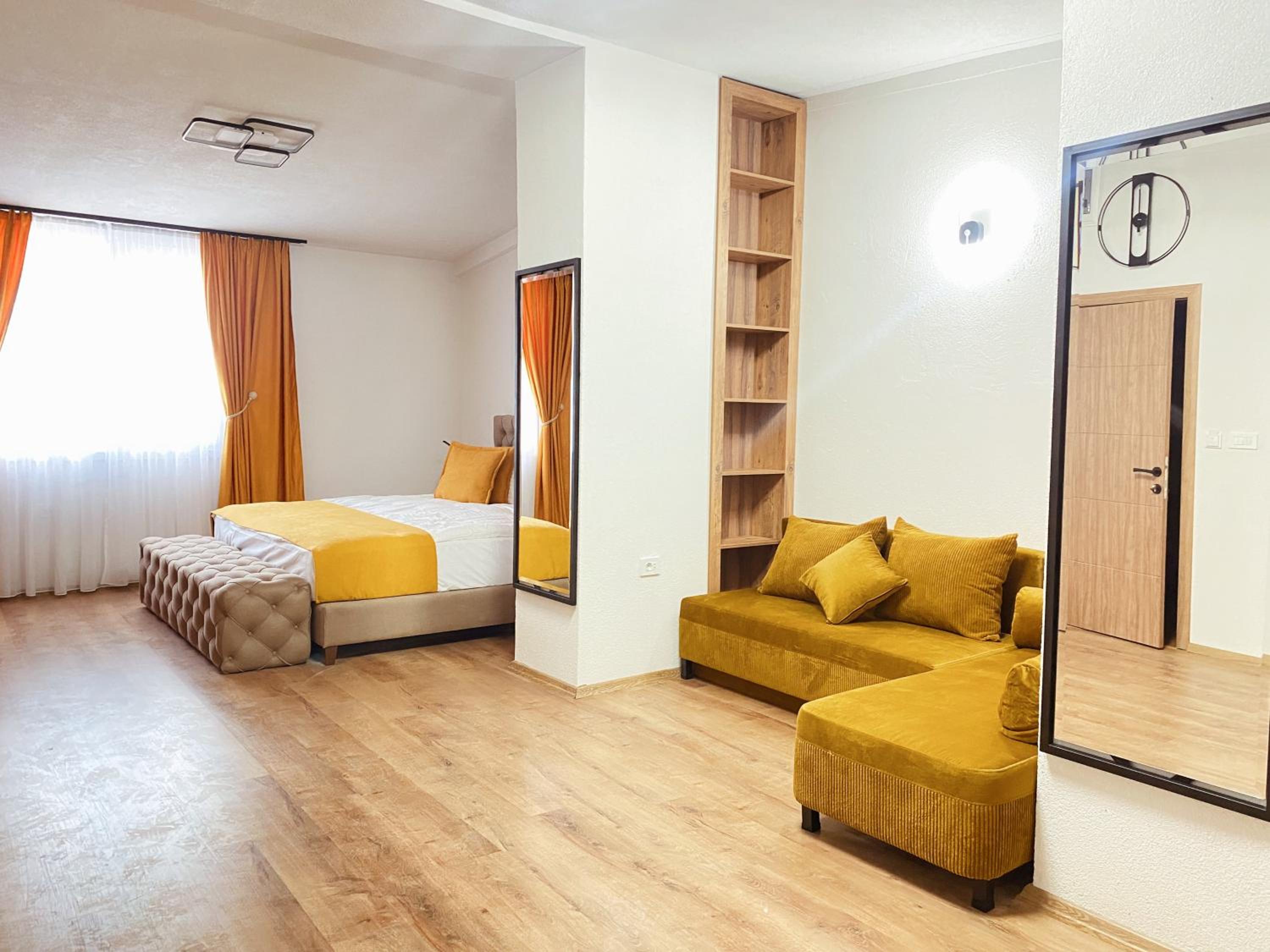 Suite - Photo 2