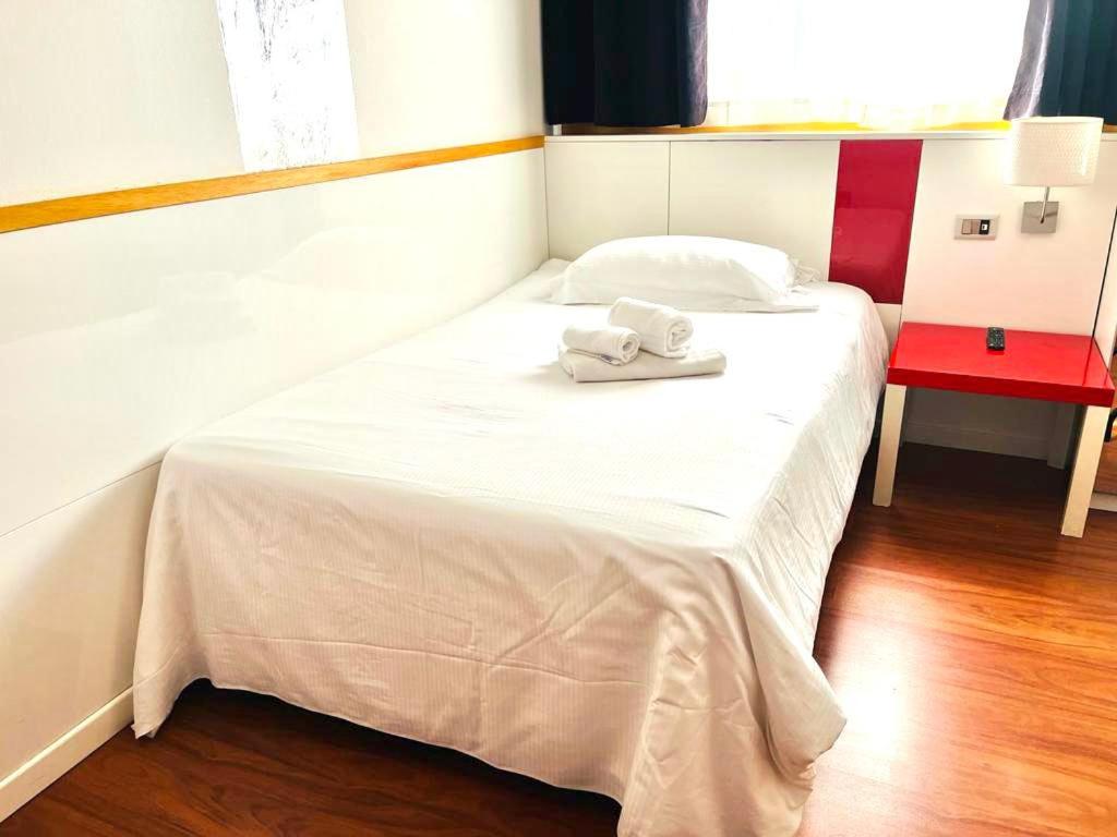 Single Room photo 1