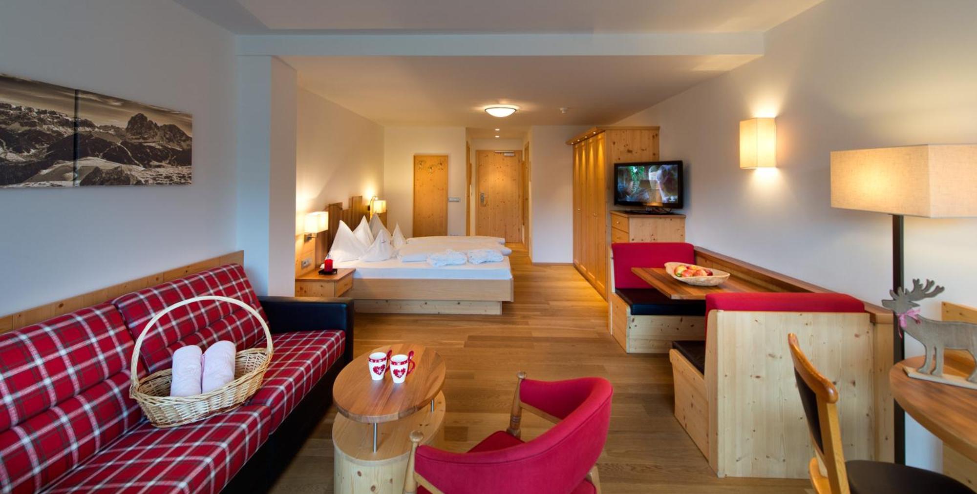 Comfort Double or Twin Room with Balcony - Photo 1