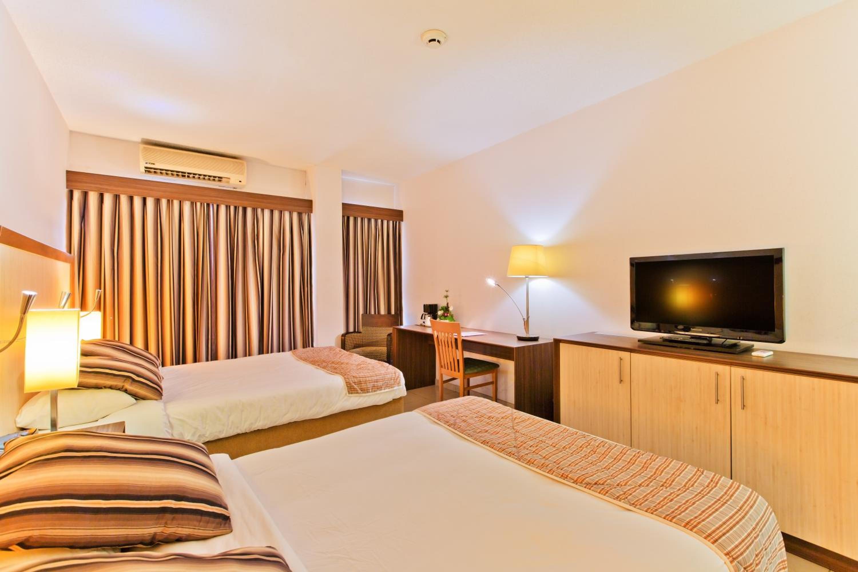 Quadruple Room photo 2