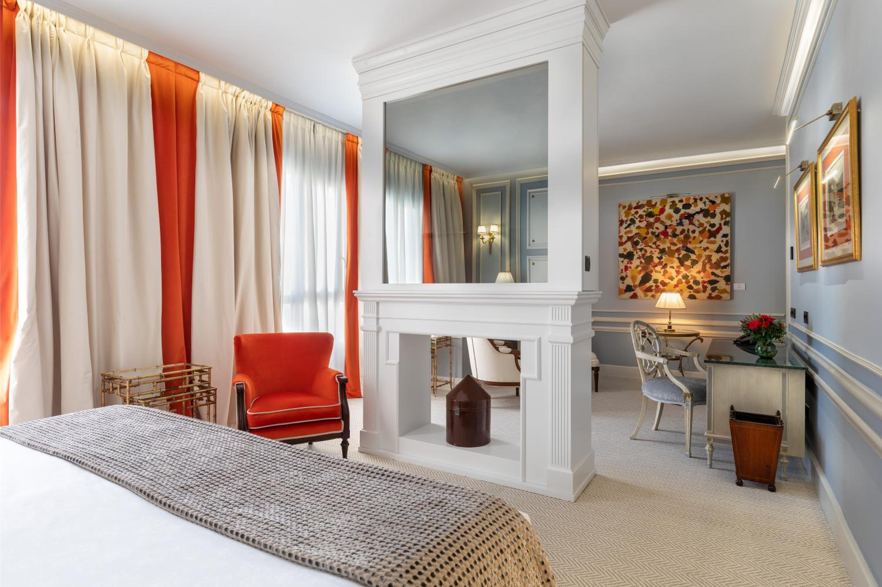 Junior Suite - The Wellington Club - Photo 1