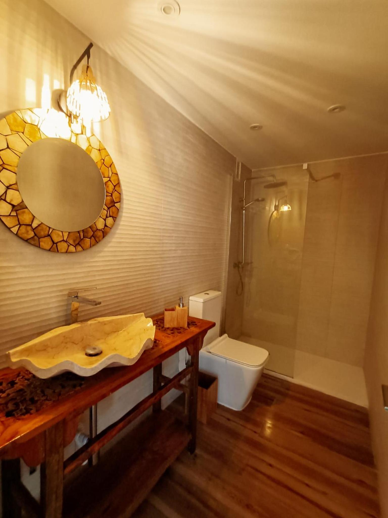 Double Or Twin Room With Private Bathroom photo 2