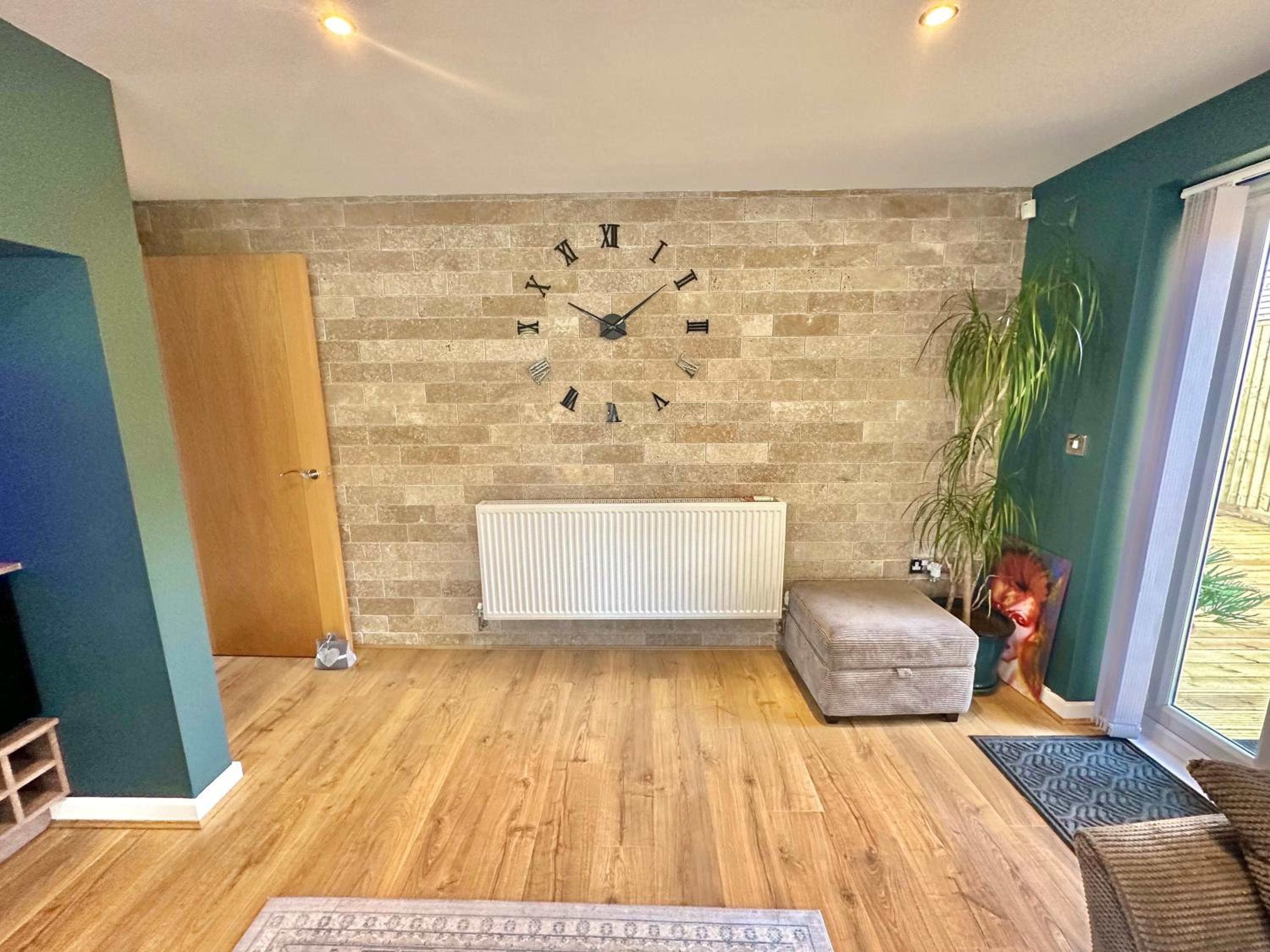 Three-Bedroom House photo 3