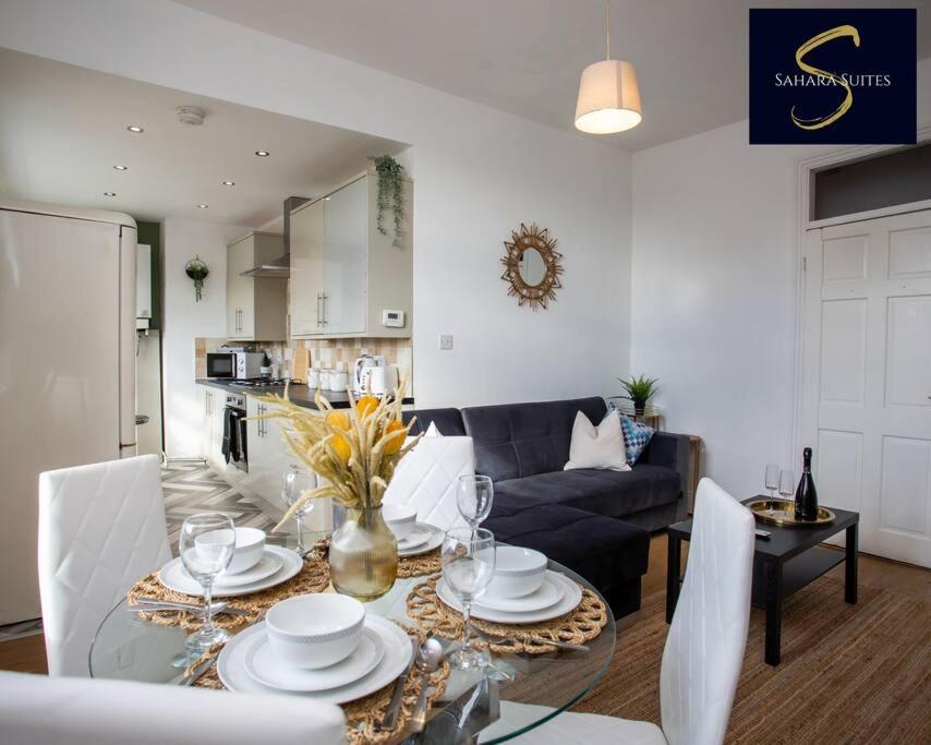Three-Bedroom House photo 2