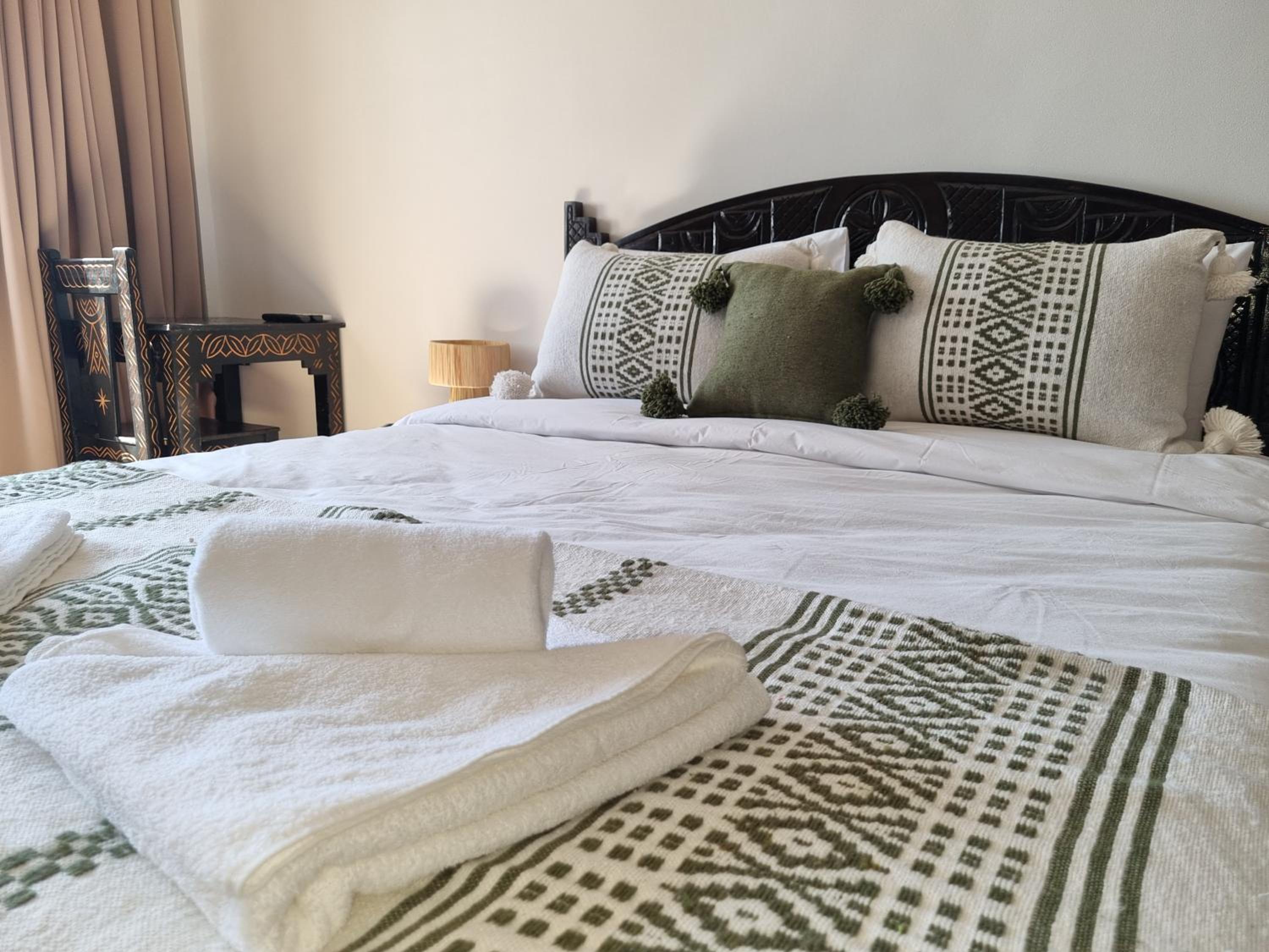 Double Room with Sea View - Photo 3