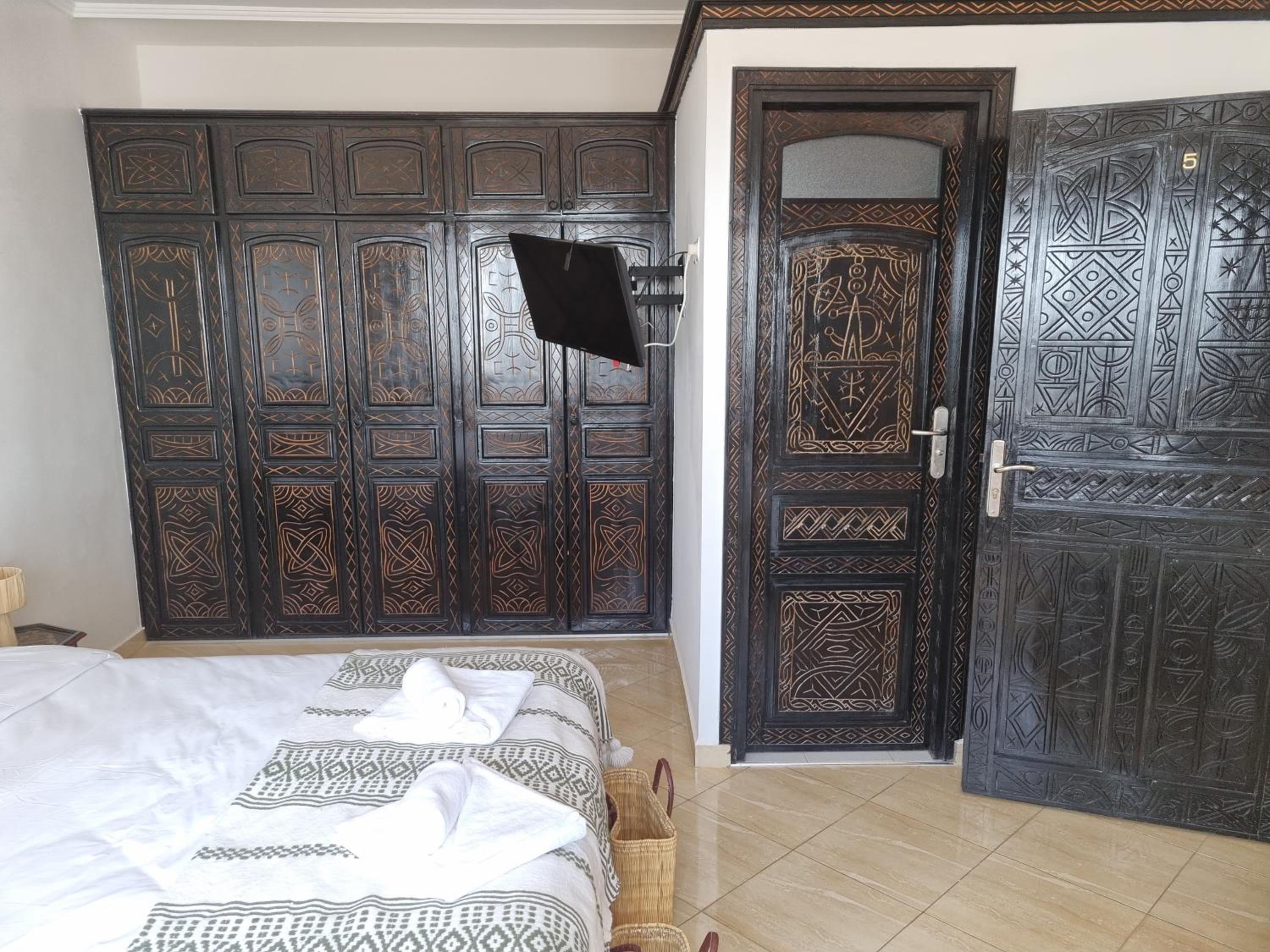 Double Room with Sea View - Photo 7