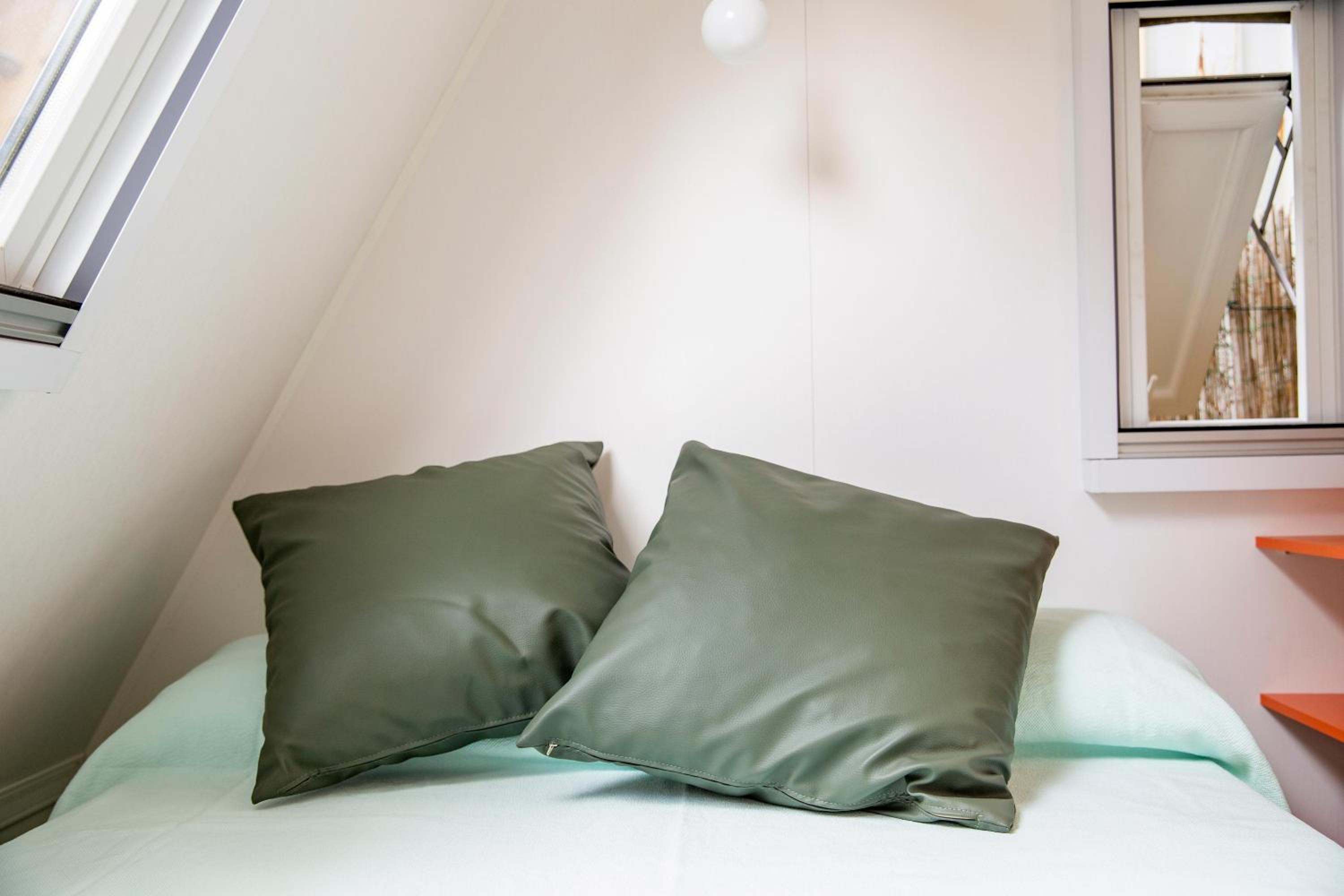 Tent - Photo 3