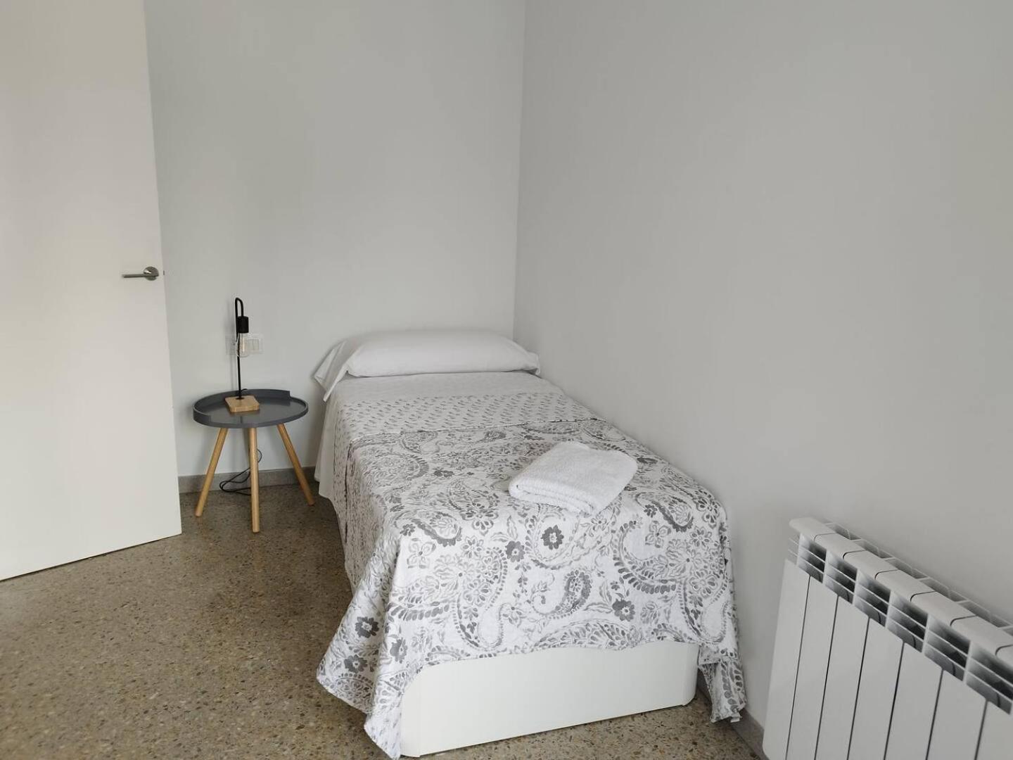 Three-Bedroom Apartment photo 3