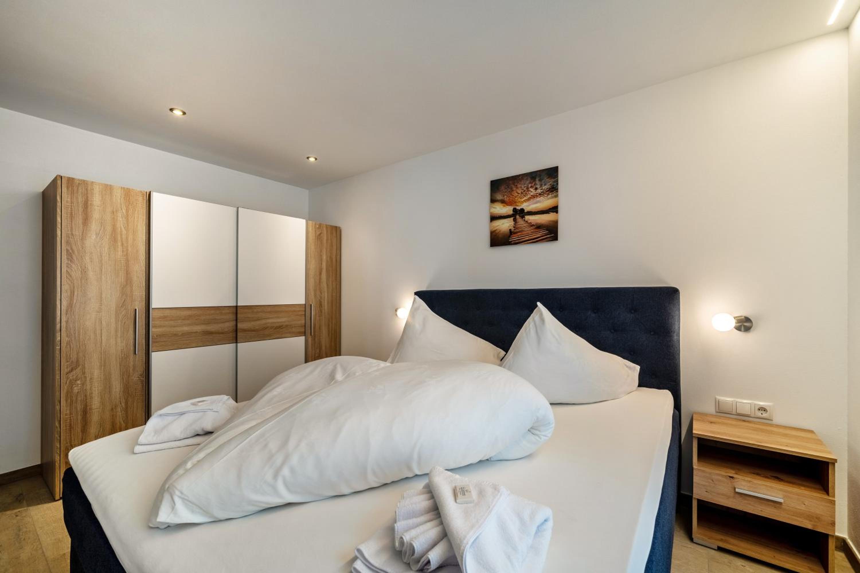 Superior One-Bedroom Apartment with Balcony