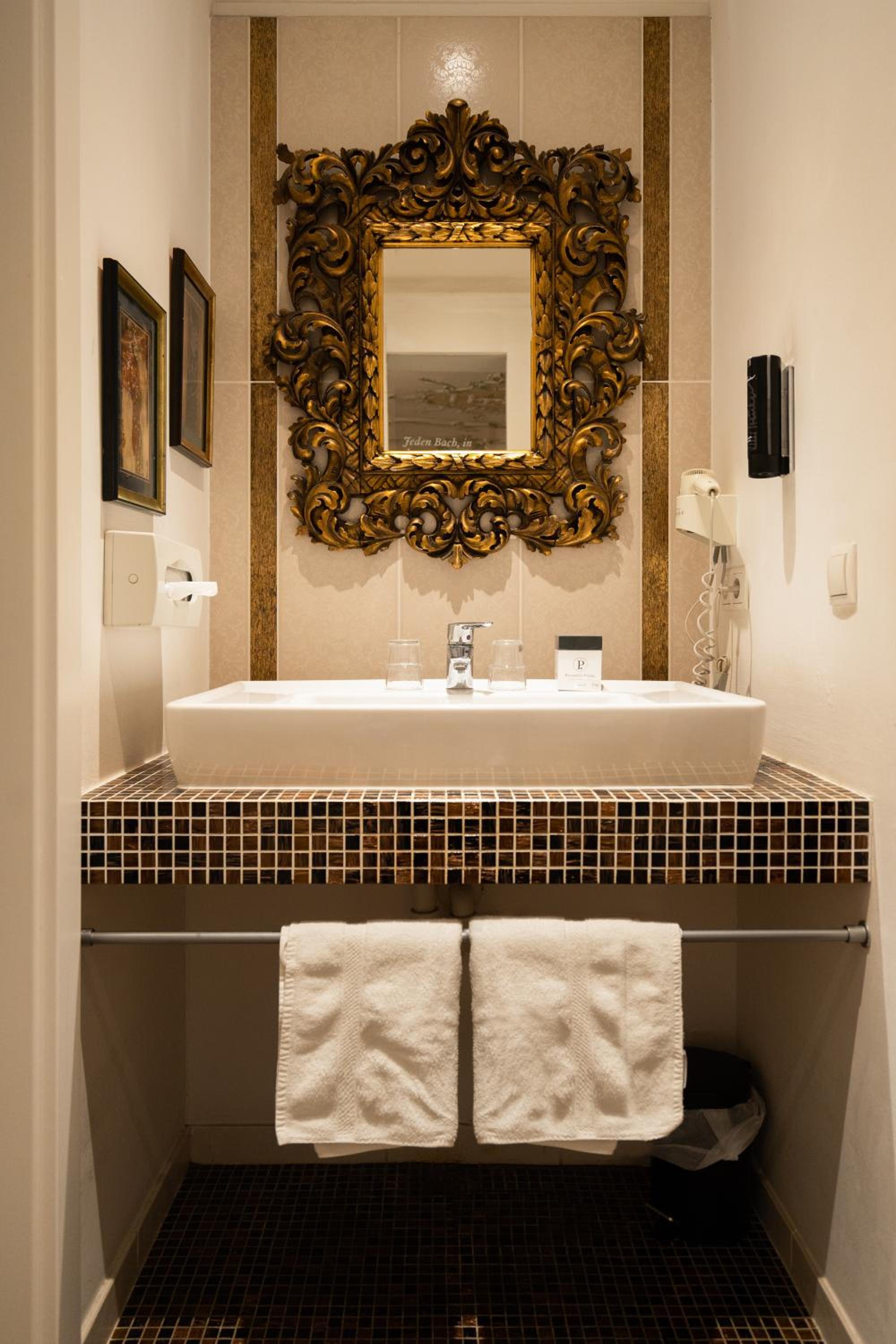 Junior Suite with Hot Tub