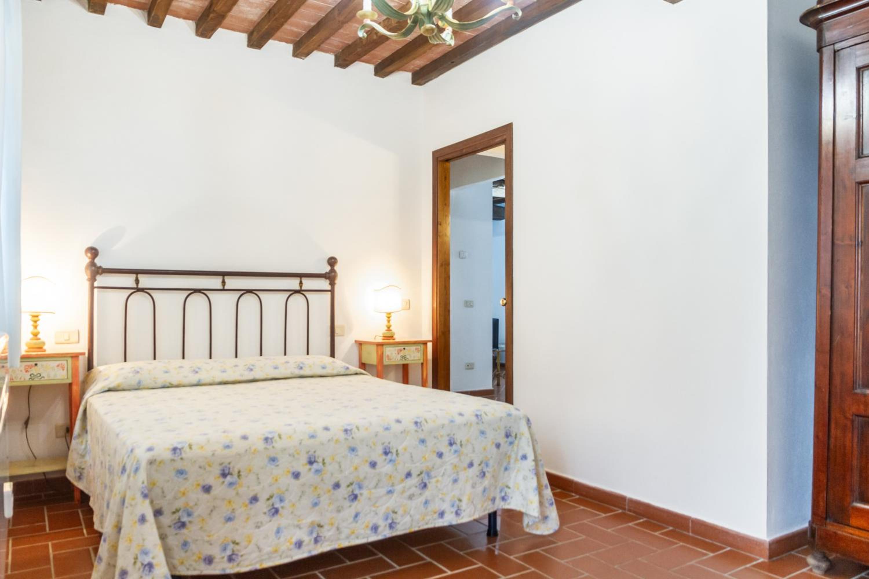 Two-Bedroom Deluxe Apartment with Garden View