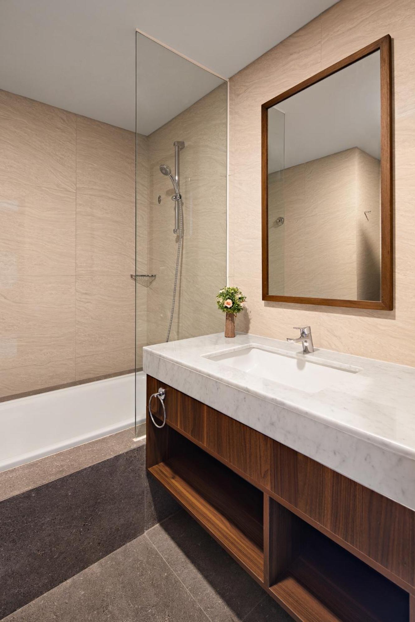 One-Bedroom Apartment - Photo 3