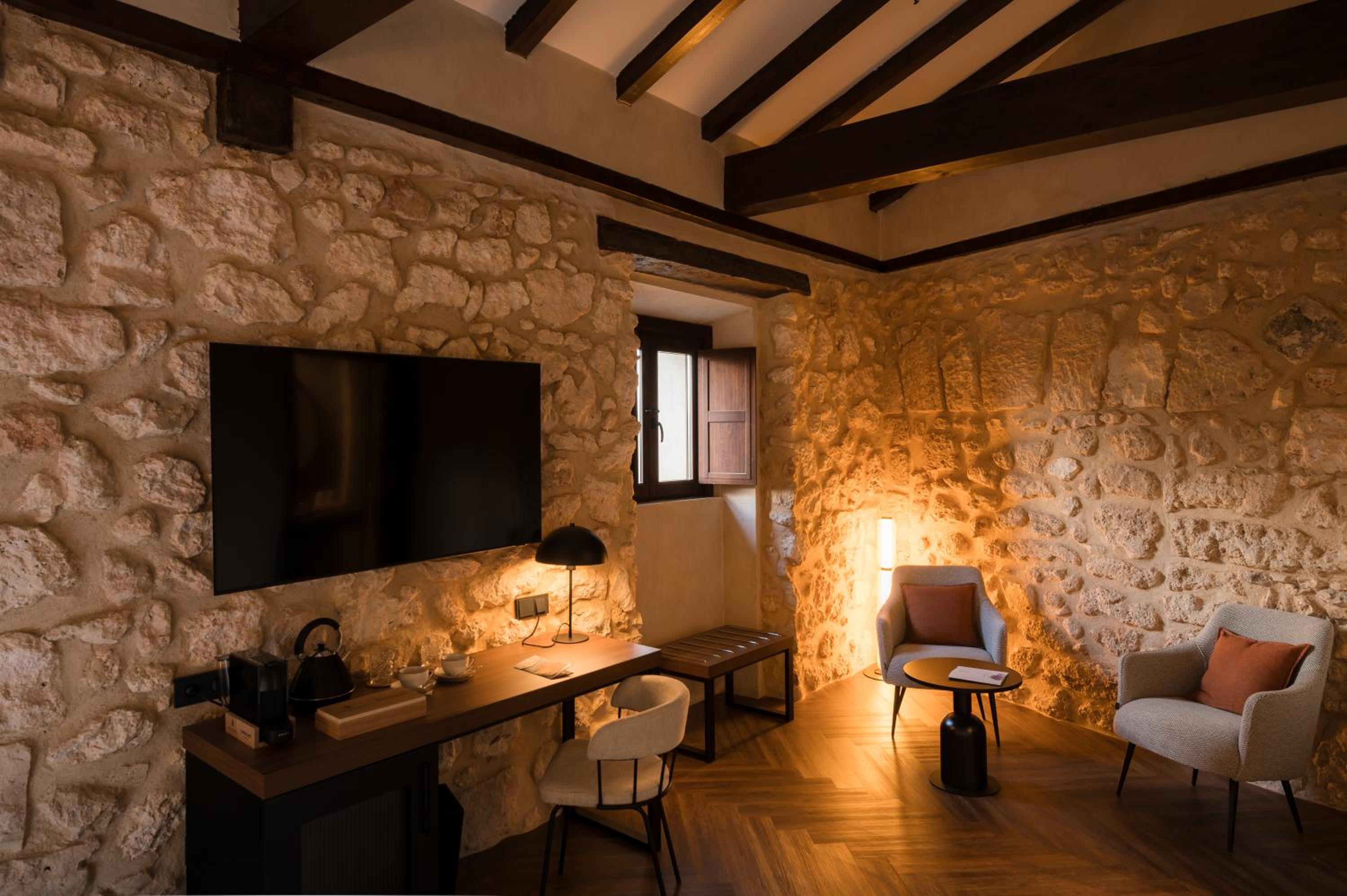Superior Double or Twin Room with Spa Access - Photo 6