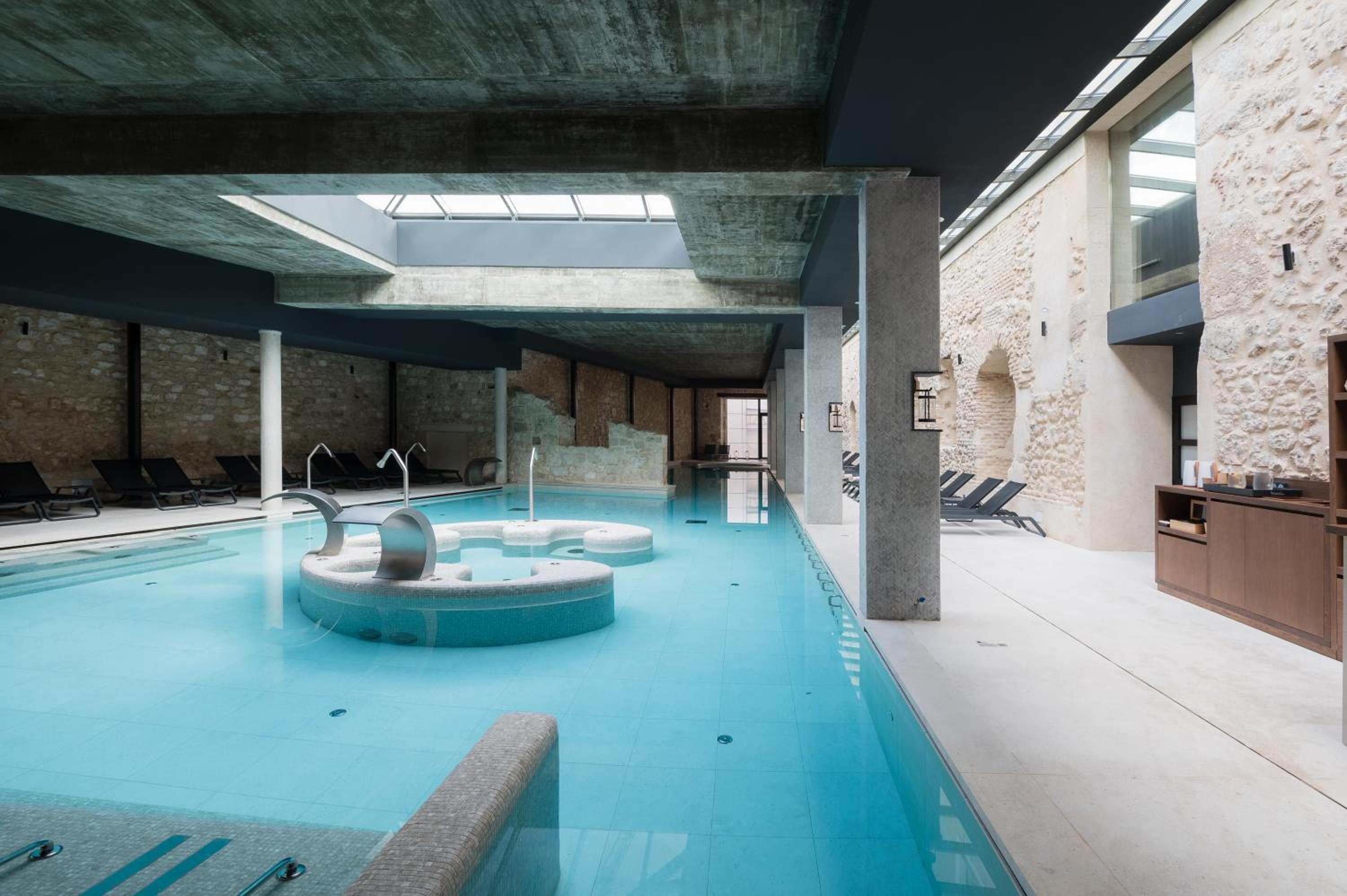 Superior Double or Twin Room with Spa Access - Photo 9