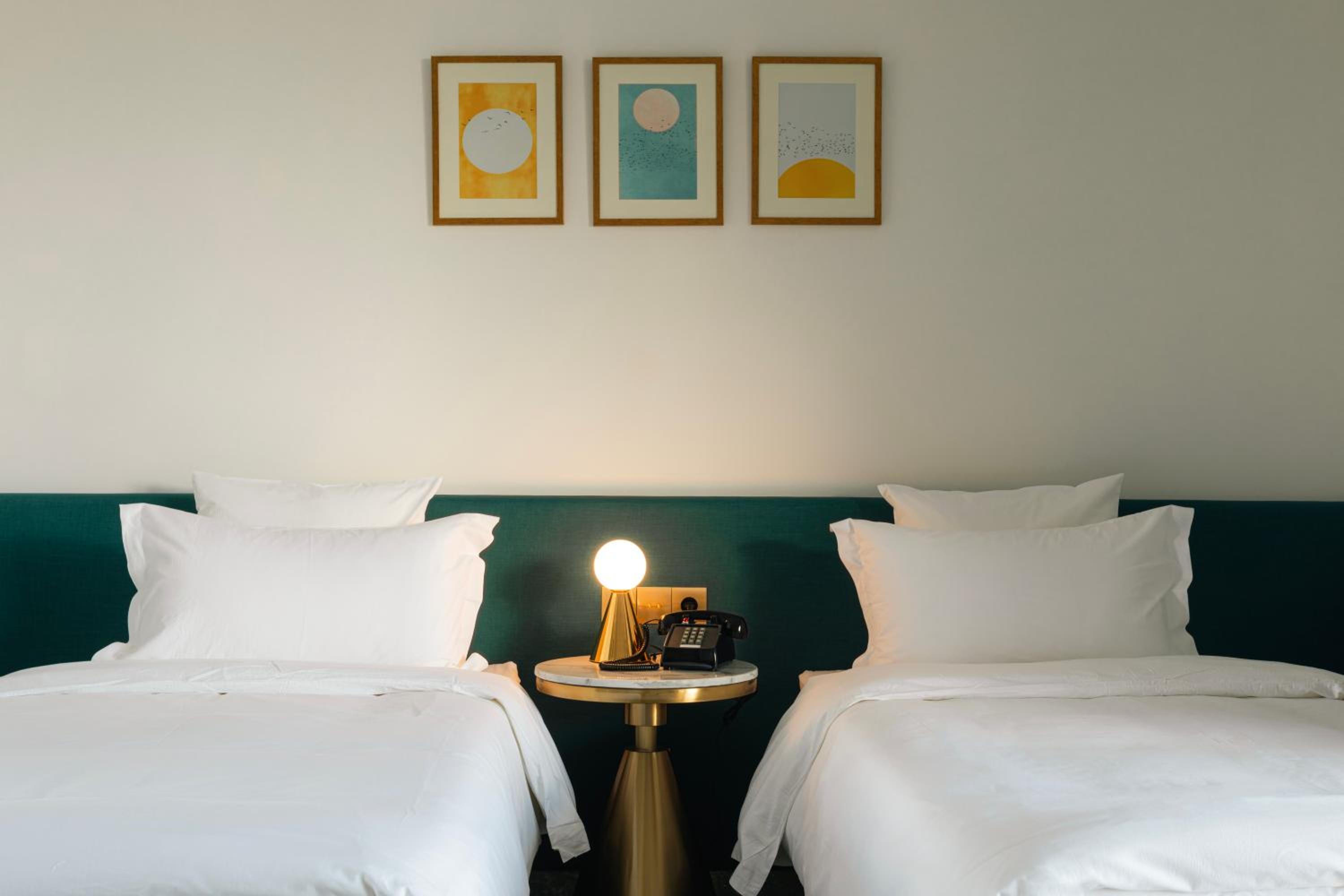 Standard Twin Room - Photo 2