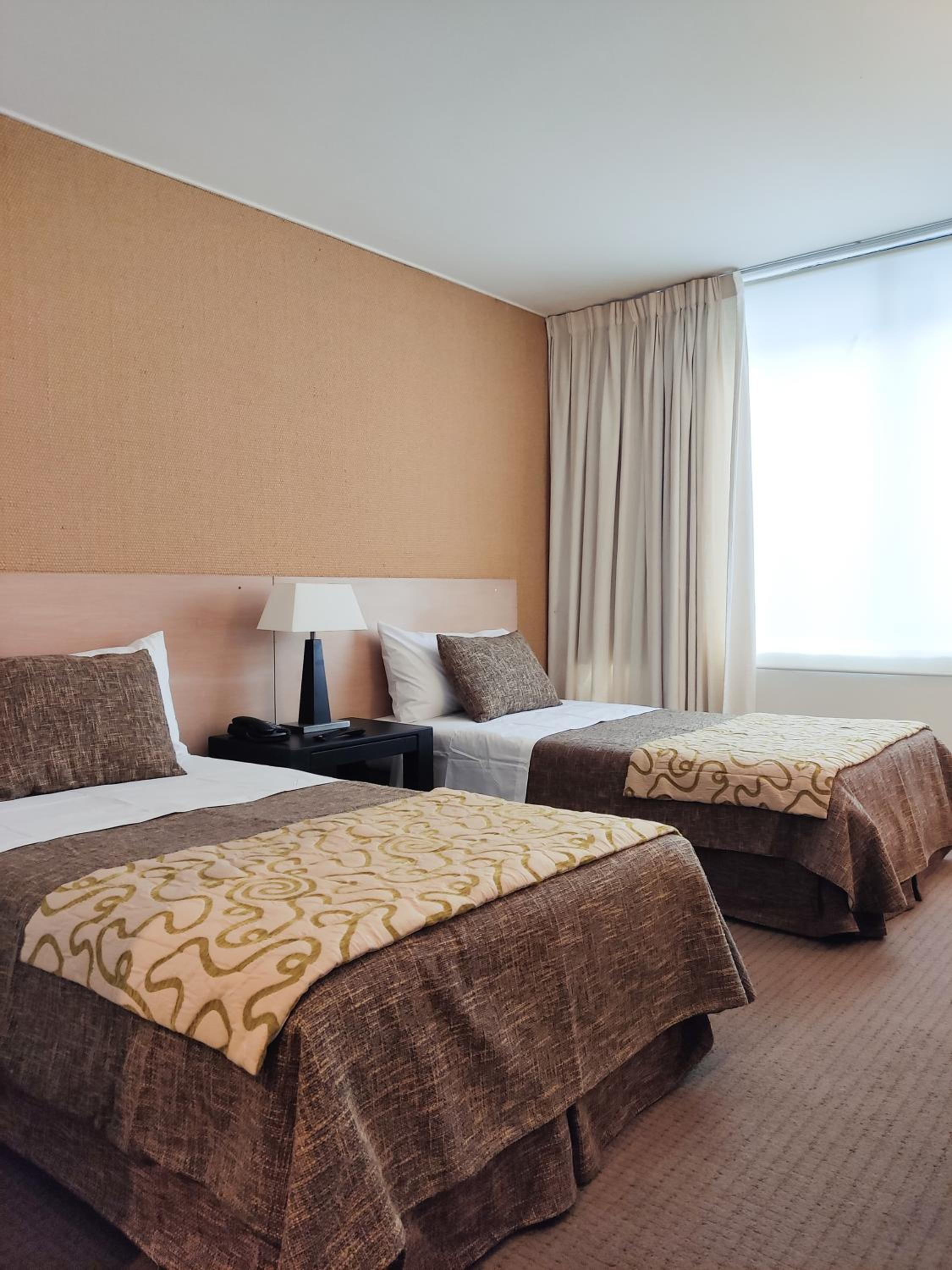 Standard Twin Room - Photo 1