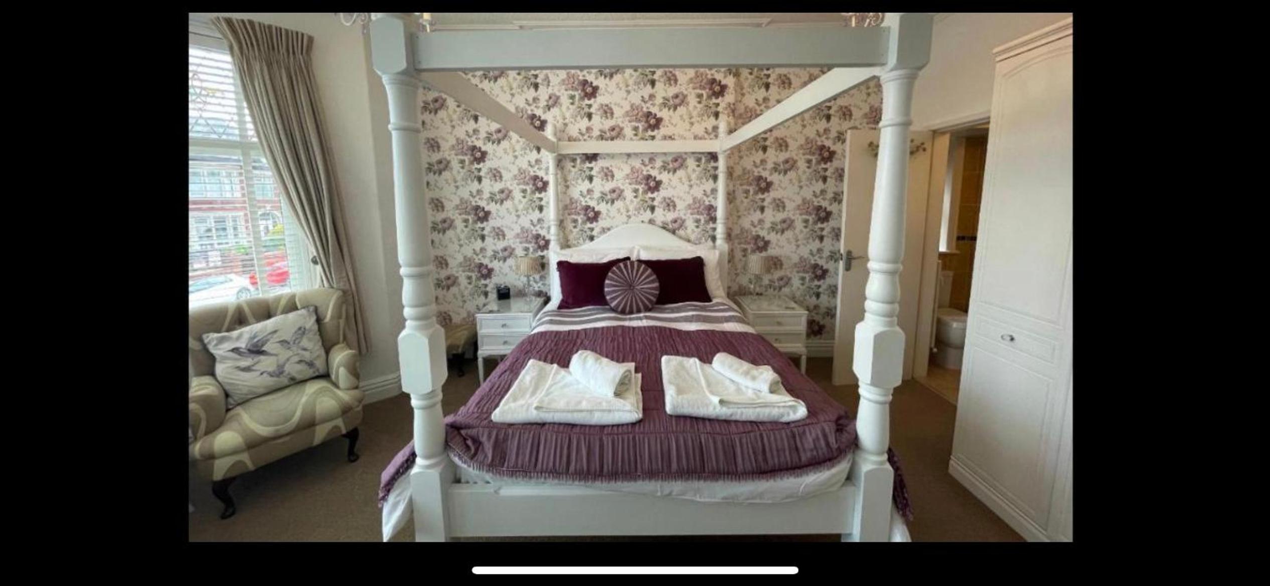 Deluxe Double Room - Photo 21