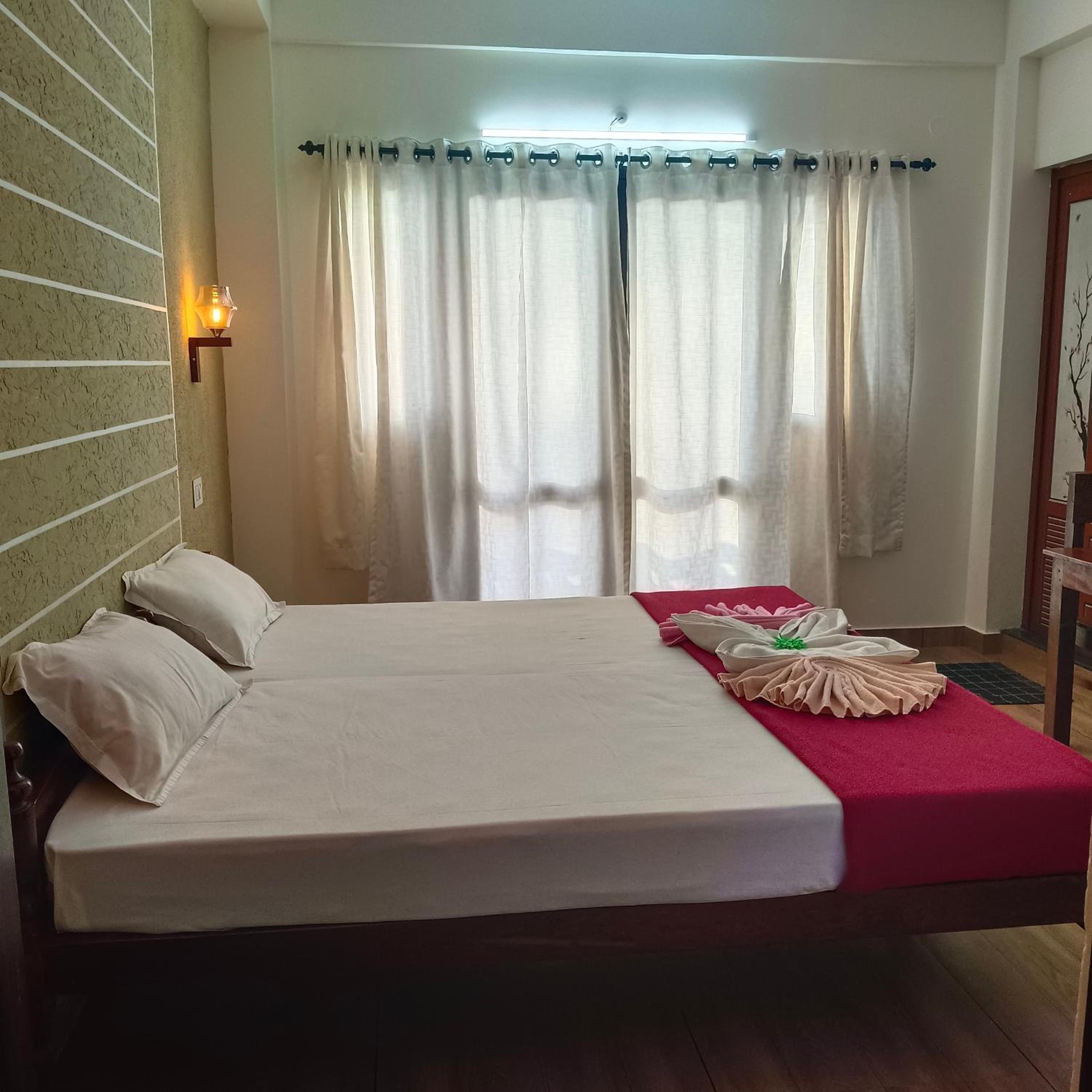 Deluxe Double Room with Sea View photo 1