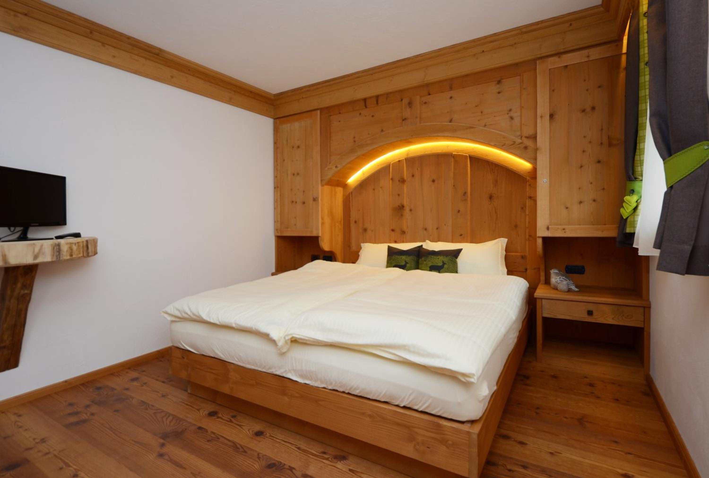 Economy Double Room photo 1