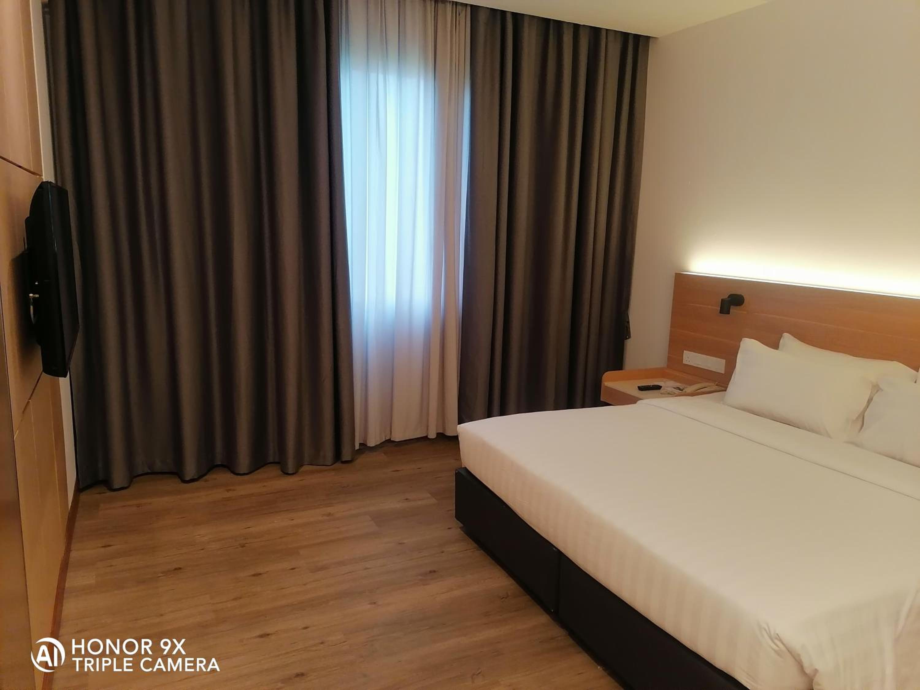 Junior Suite - New Renovated - Photo 1