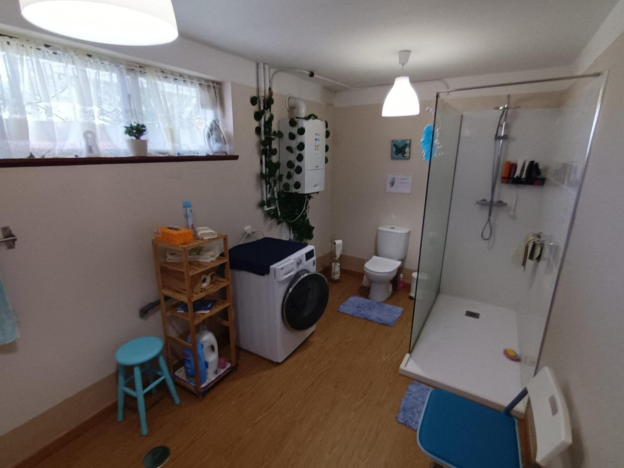 Double Room with Private Bathroom photo 2