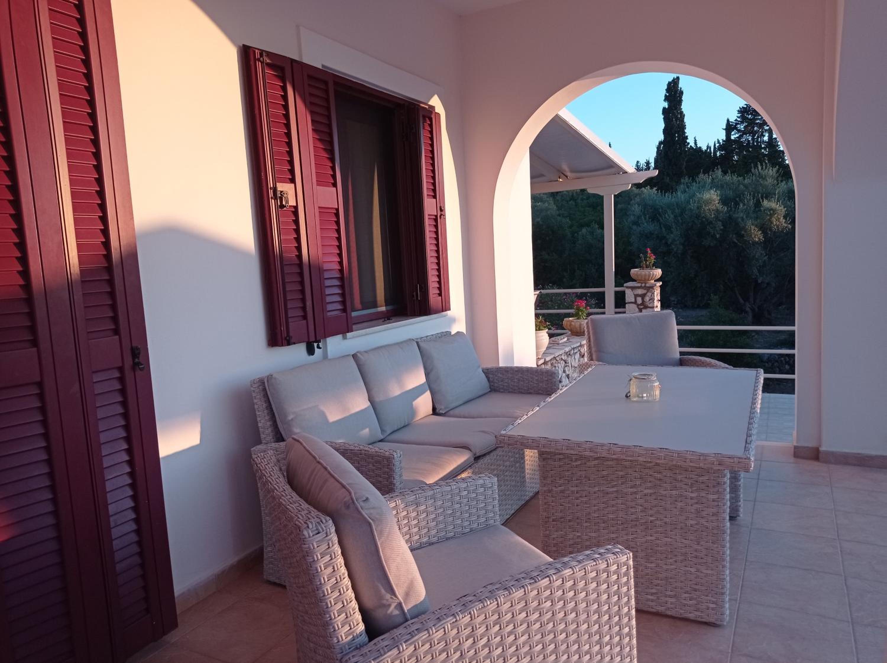 Villa photo 3